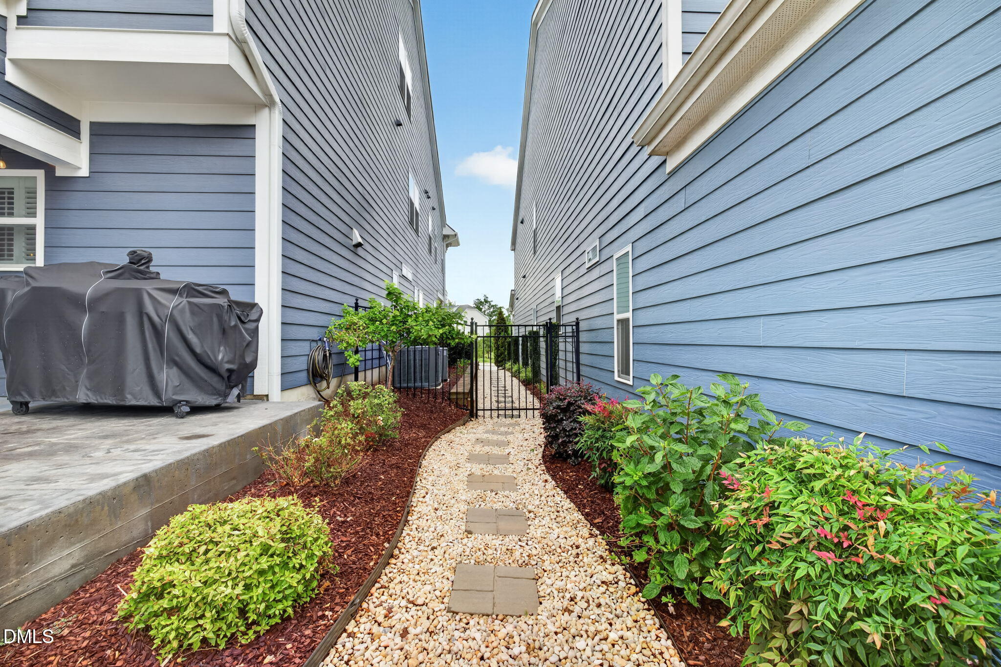 1276 Gloriosa Street Property Photo 49