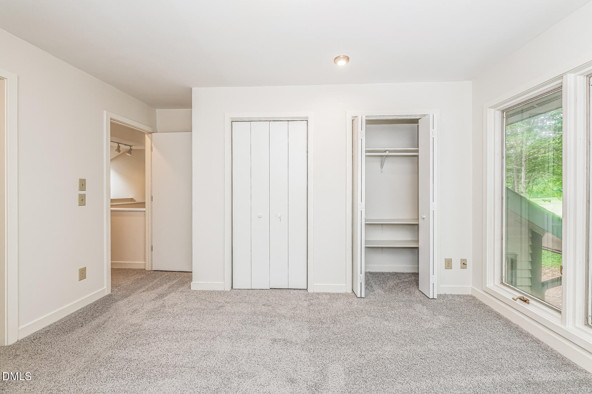 737 Pinehurst Drive Property Photo 13