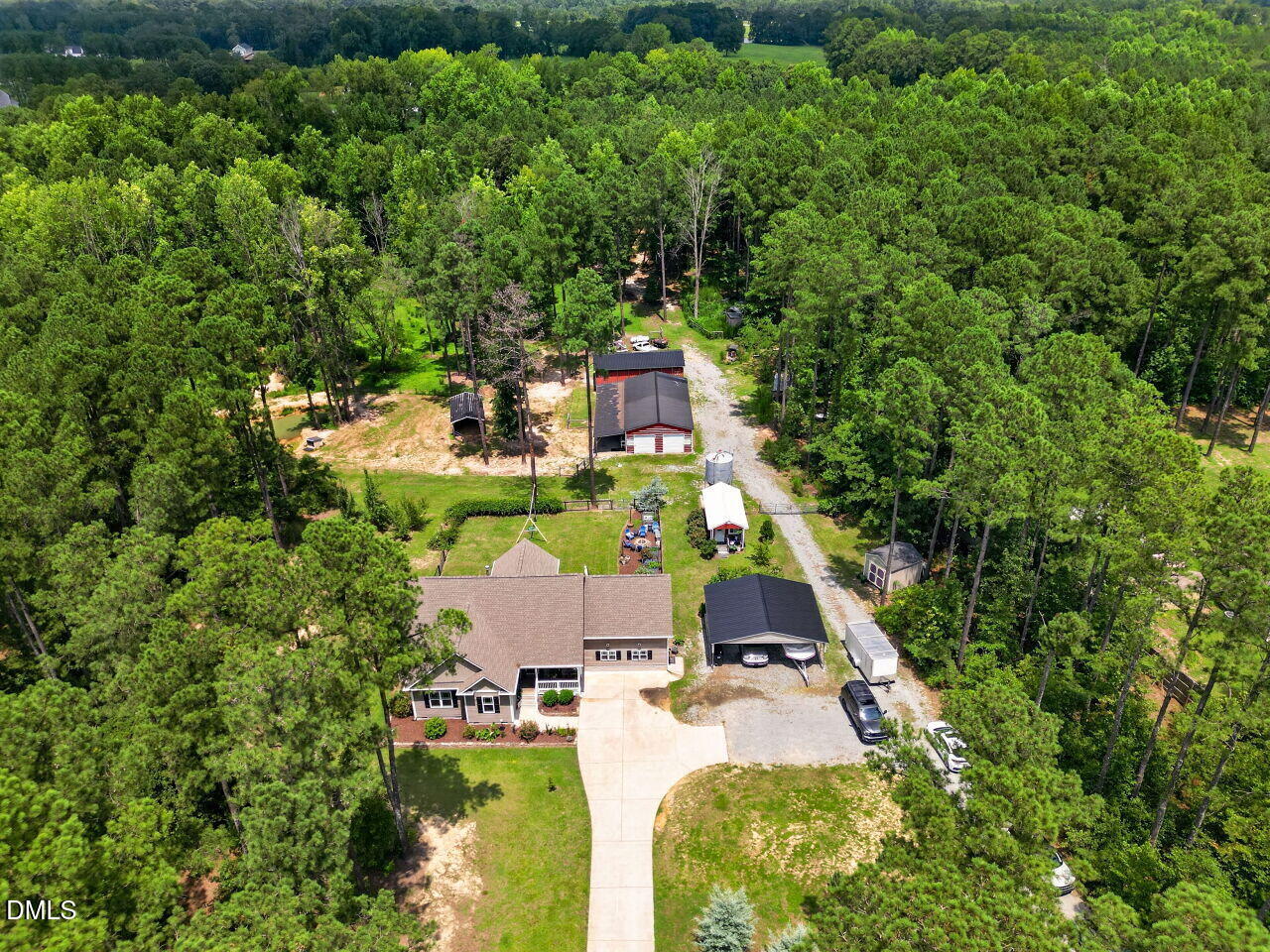 2570 Tarheel Road Property Photo 1