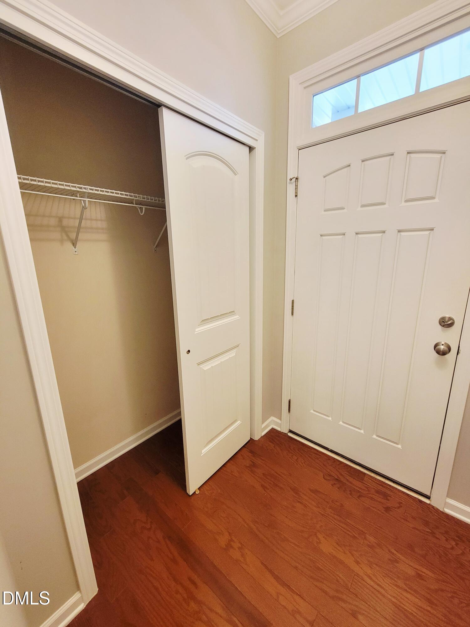 2425 Swans Rest Way Property Photo 3