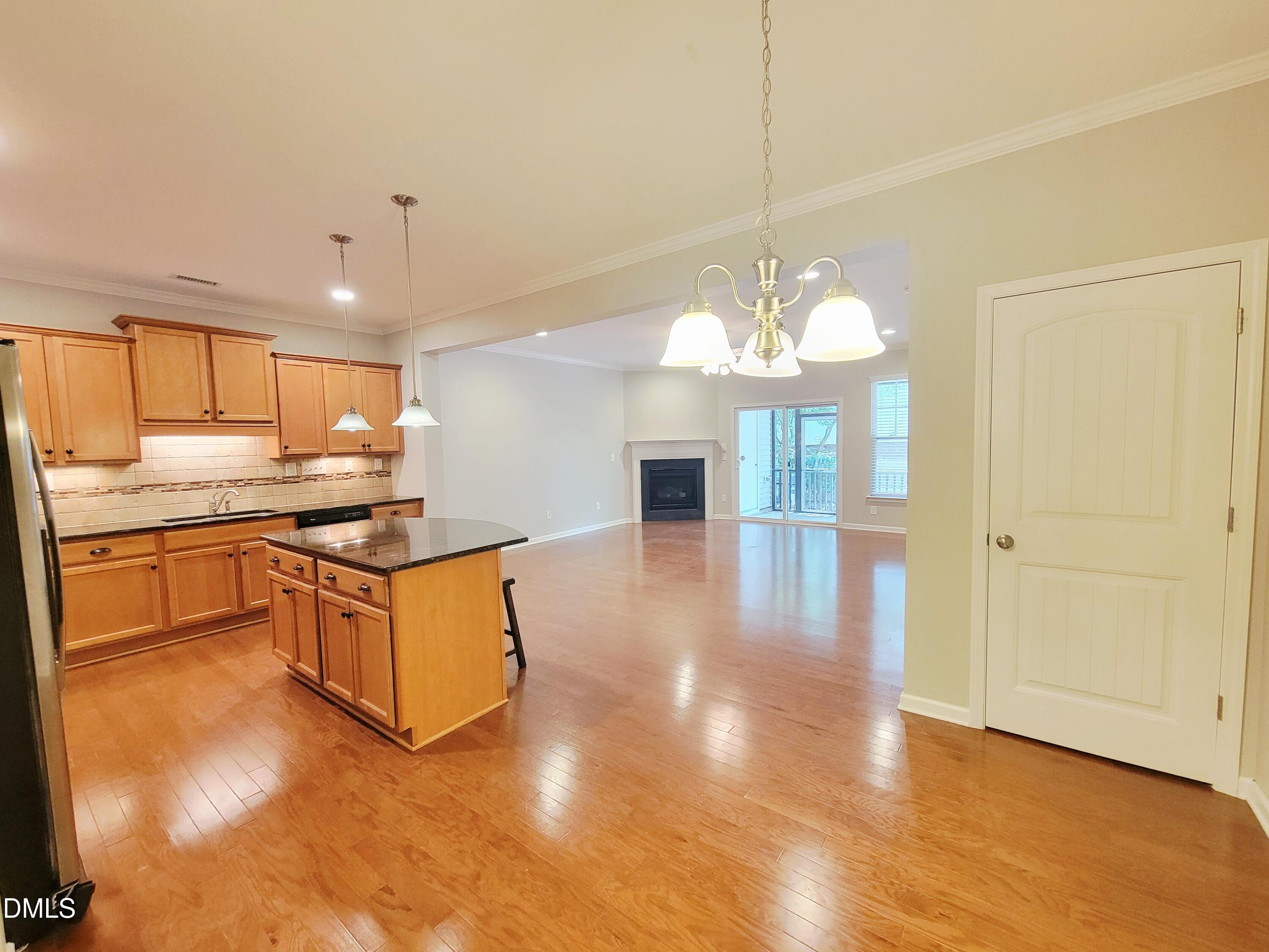 2425 Swans Rest Way Property Photo 7