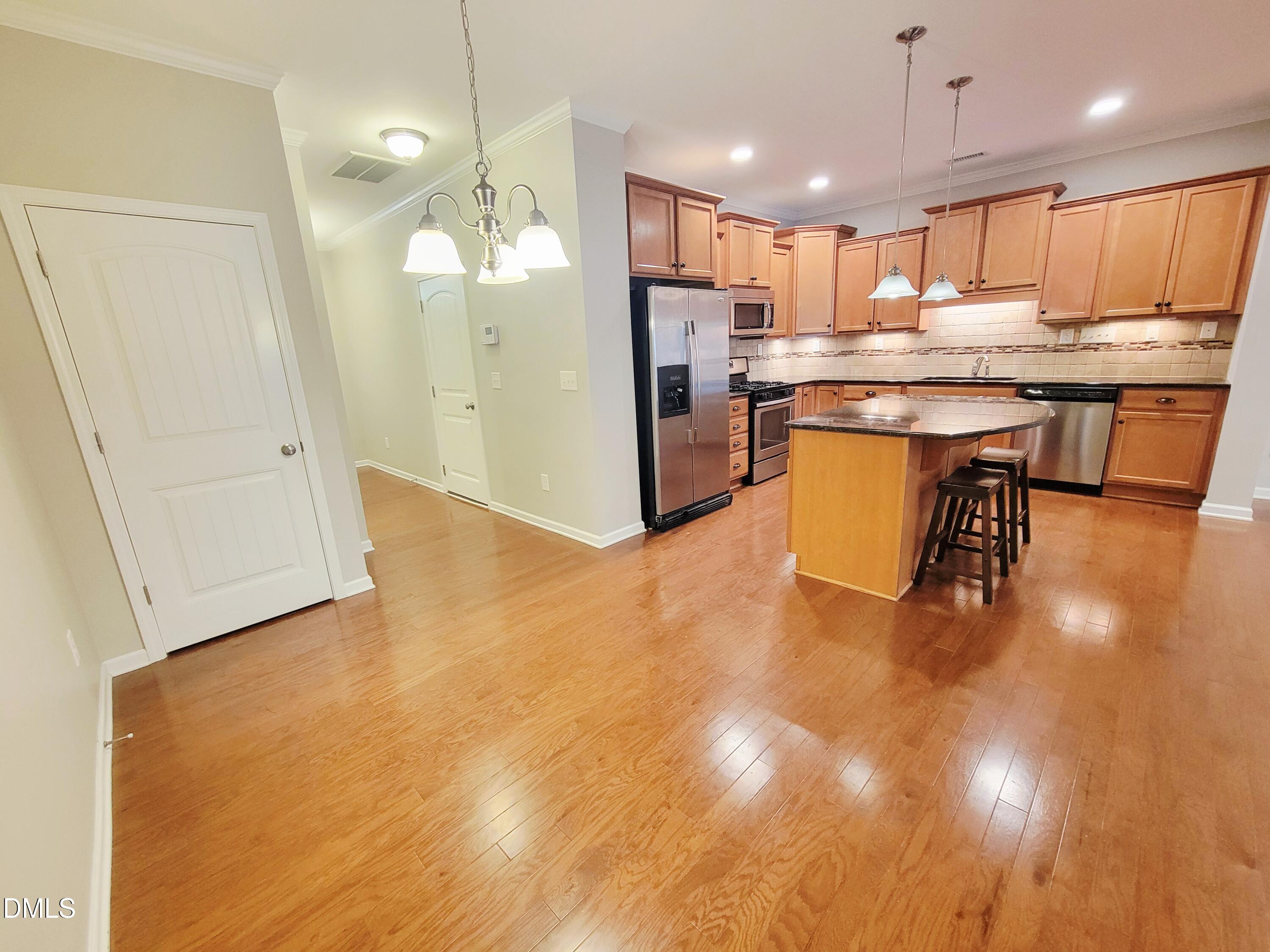 2425 Swans Rest Way Property Photo 13