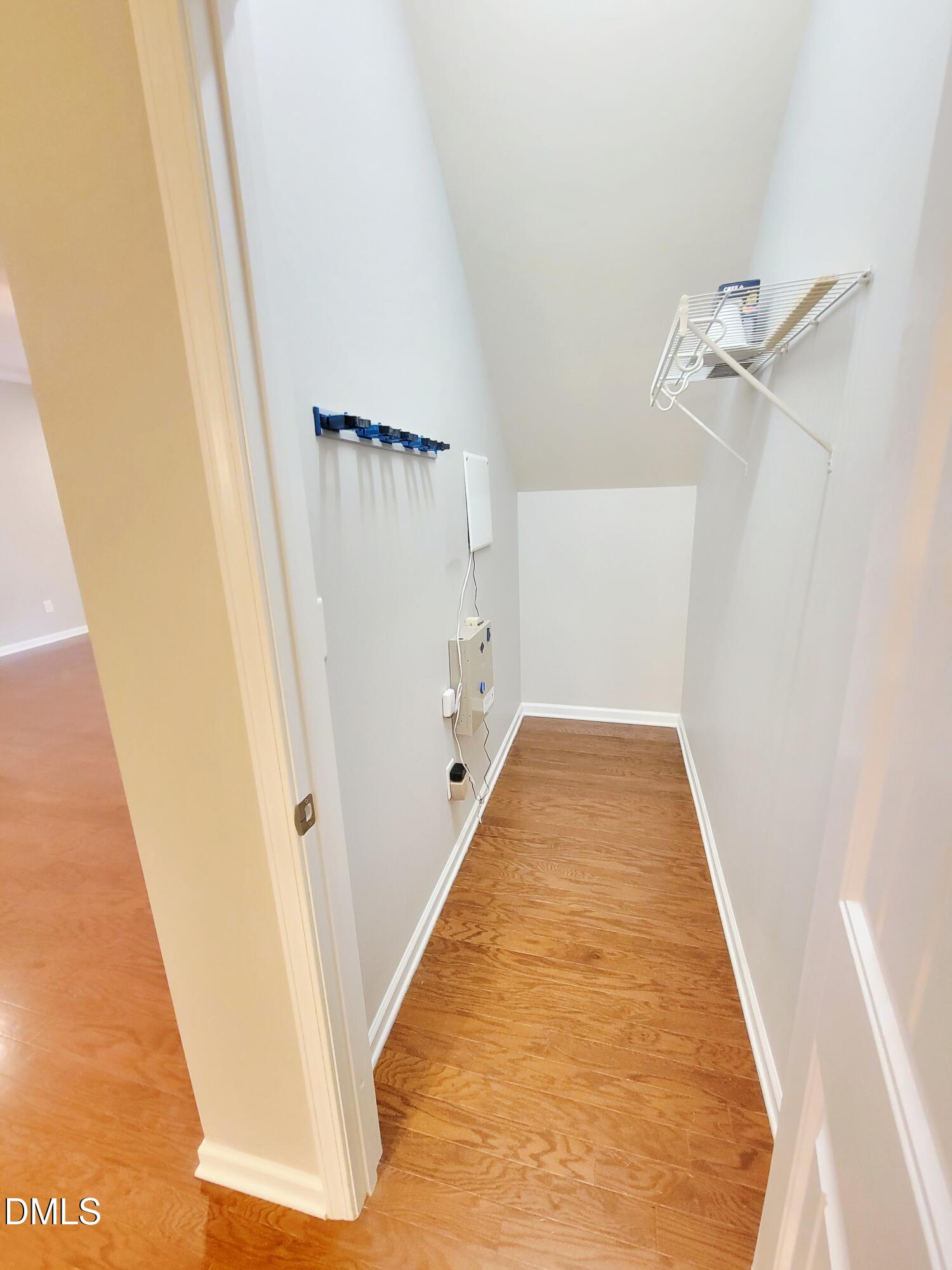 2425 Swans Rest Way Property Photo 15