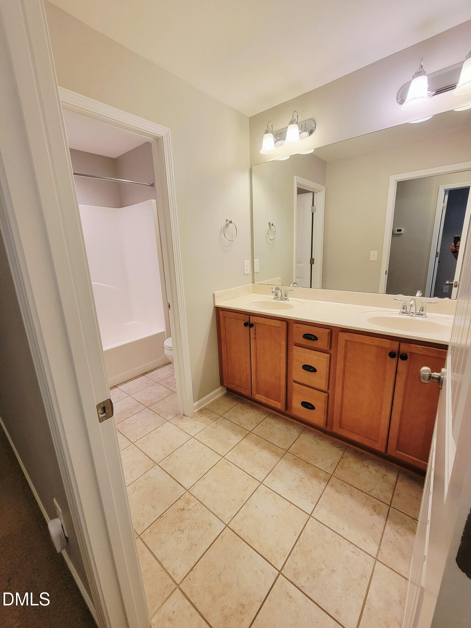 2425 Swans Rest Way Property Photo 48