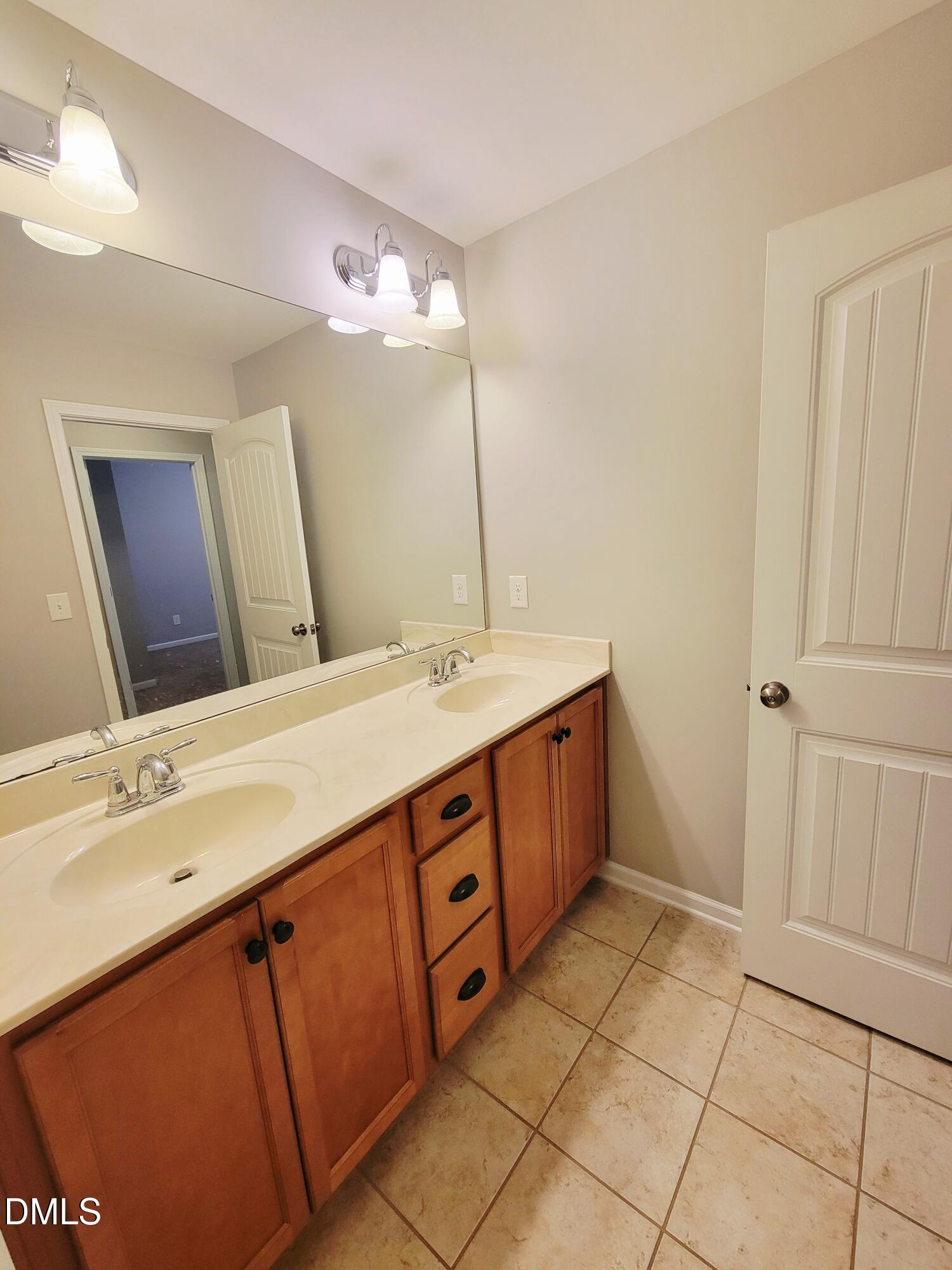 2425 Swans Rest Way Property Photo 50