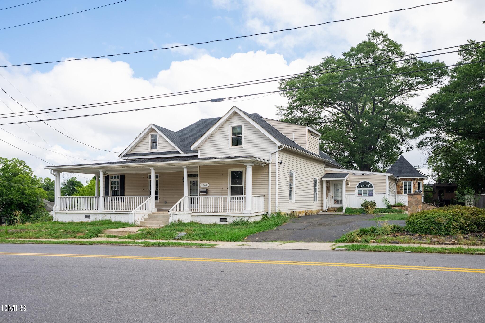 1801 Angier Avenue Property Photo 2