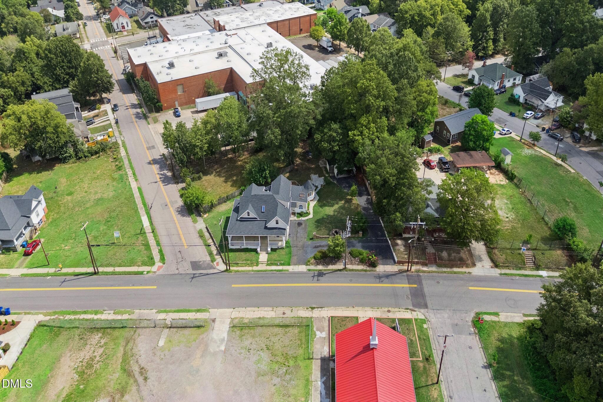 1801 Angier Avenue Property Photo 5