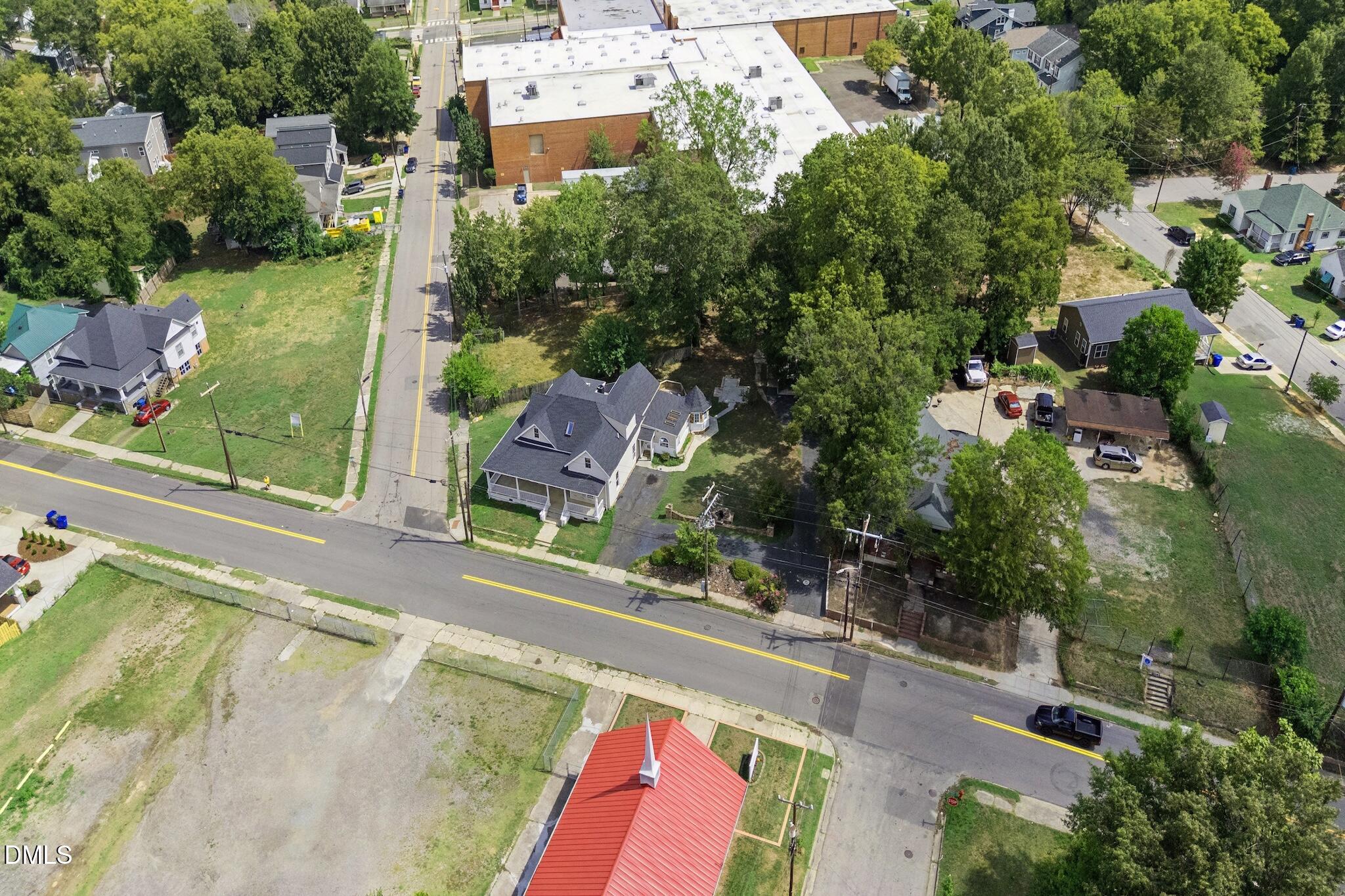 1801 Angier Avenue Property Photo 6