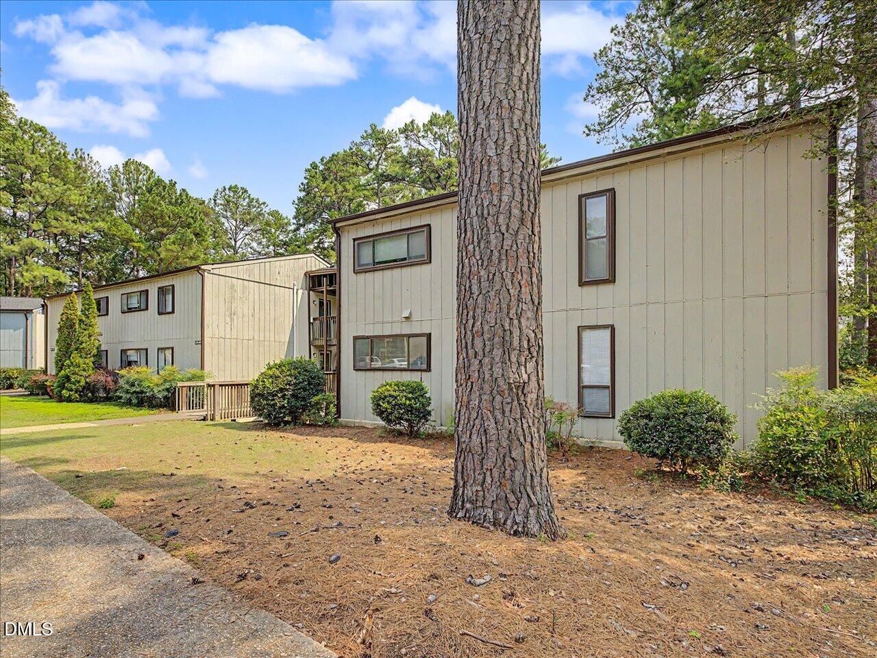 618 Pine Ridge Place Property Photo 4