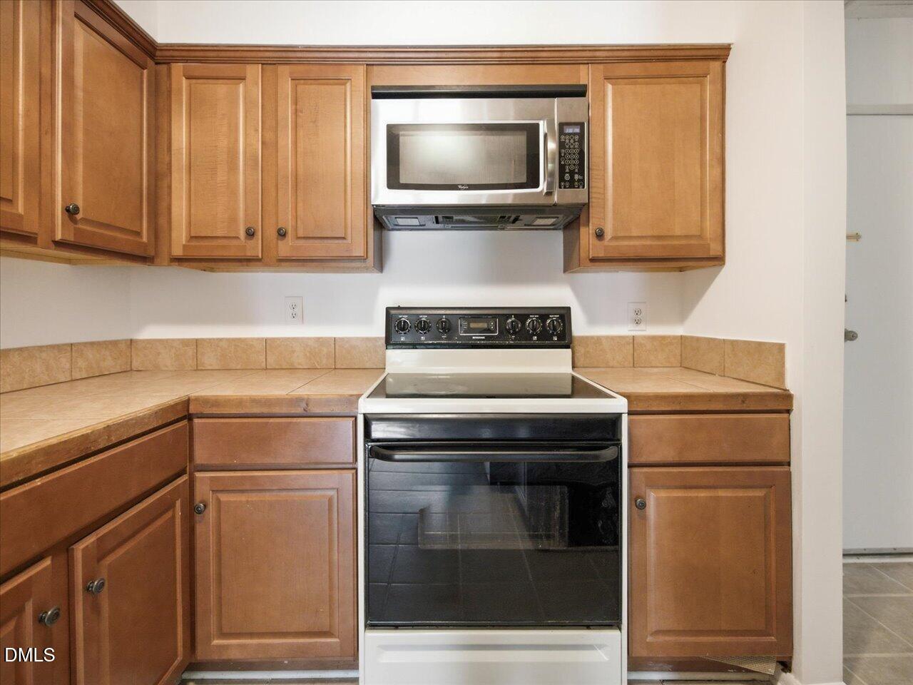 618 Pine Ridge Place Property Photo 20