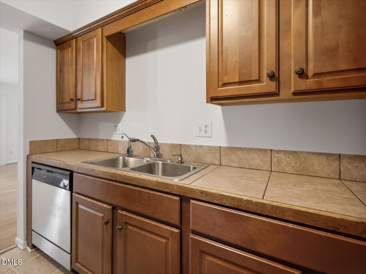 618 Pine Ridge Place Property Photo 23