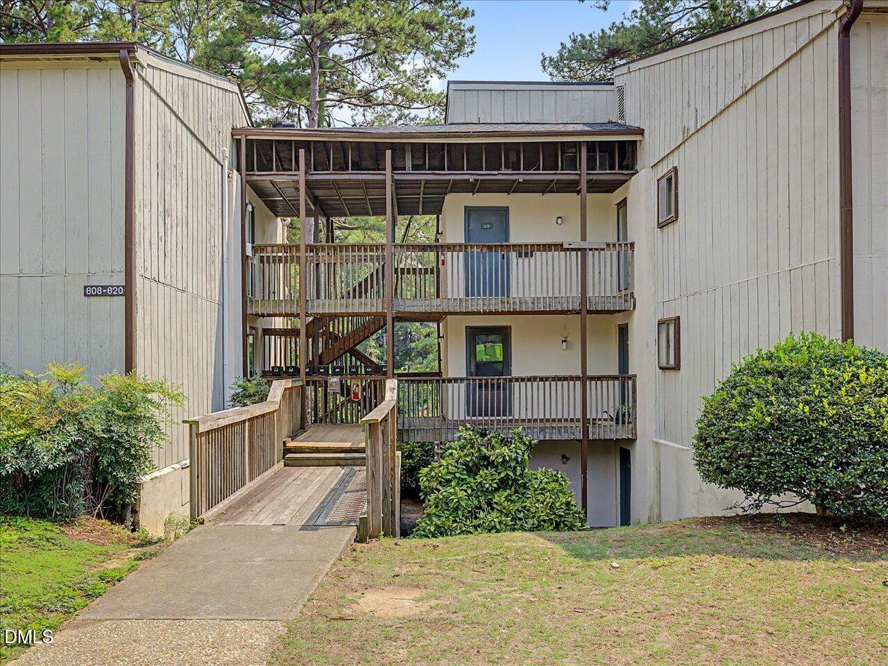 618 Pine Ridge Place Property Photo 33