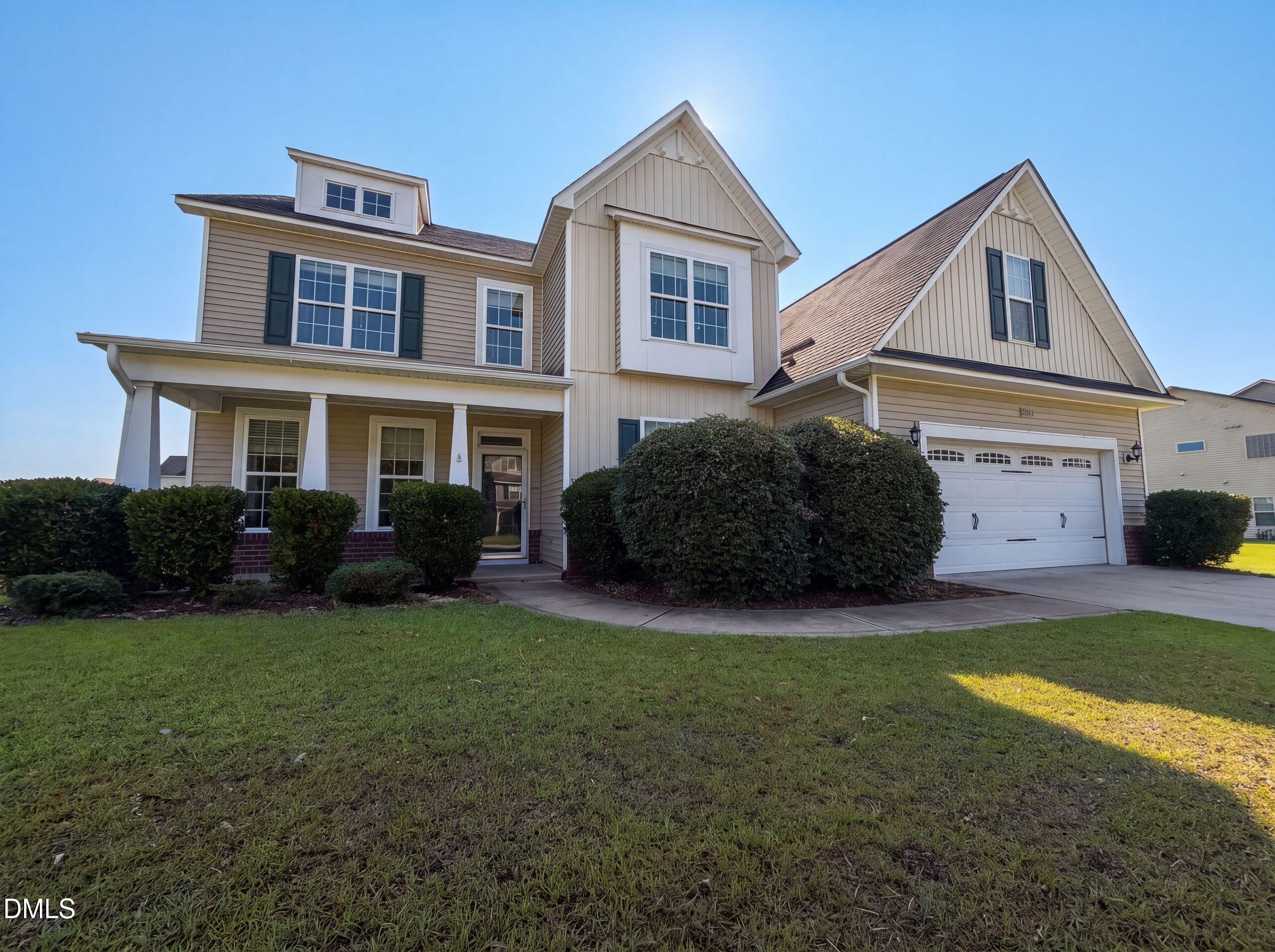 940 Pecan Grove Loop Property Photo 1