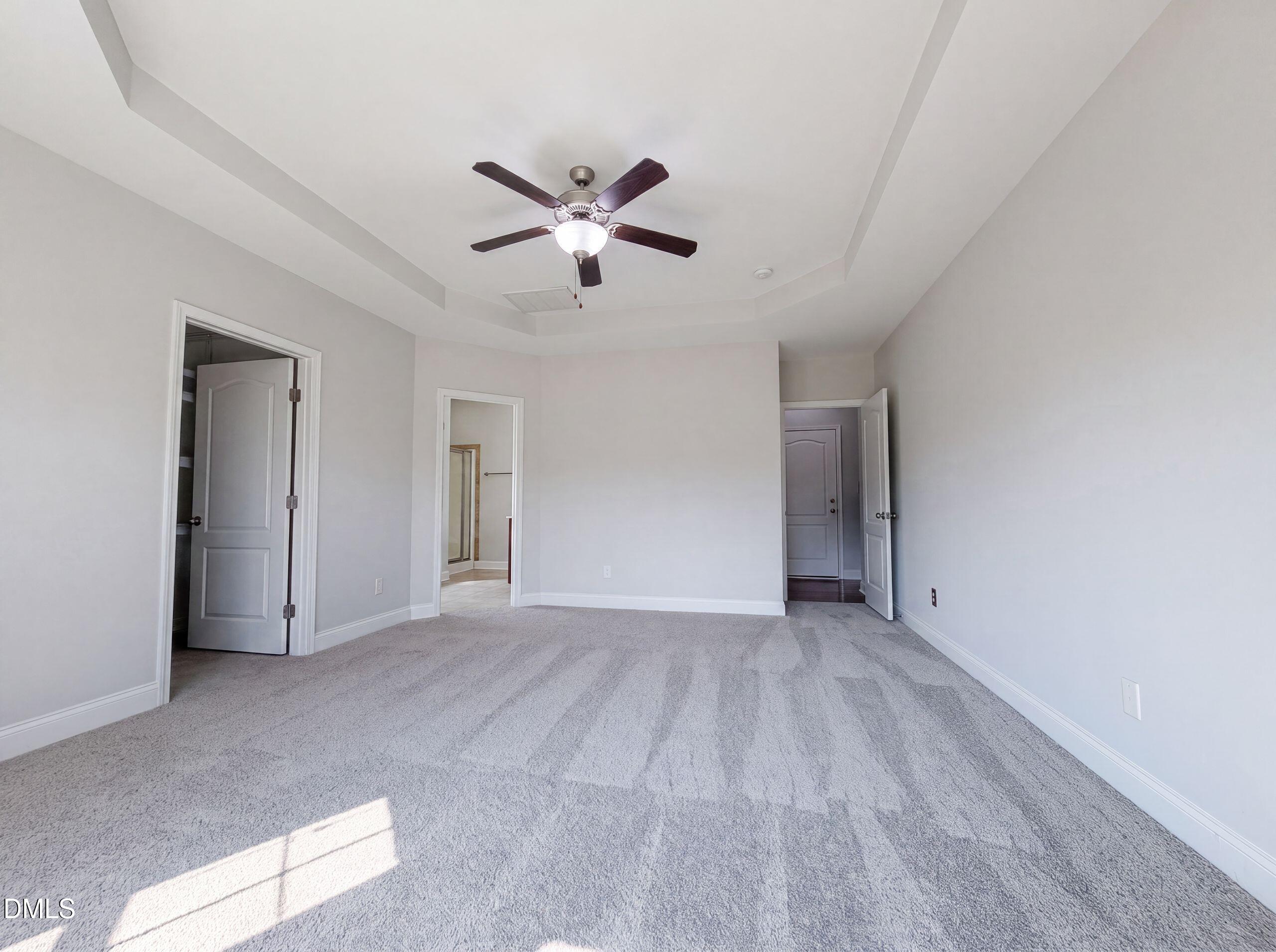 940 Pecan Grove Loop Property Photo 9