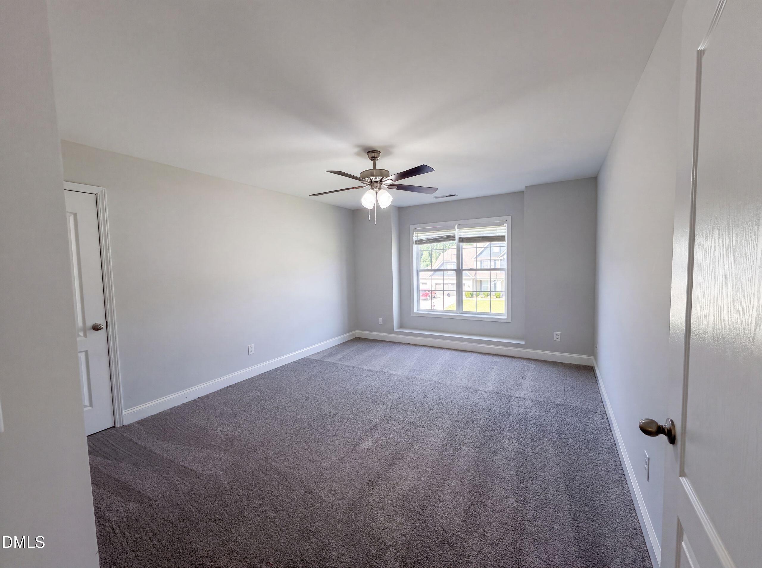 940 Pecan Grove Loop Property Photo 12