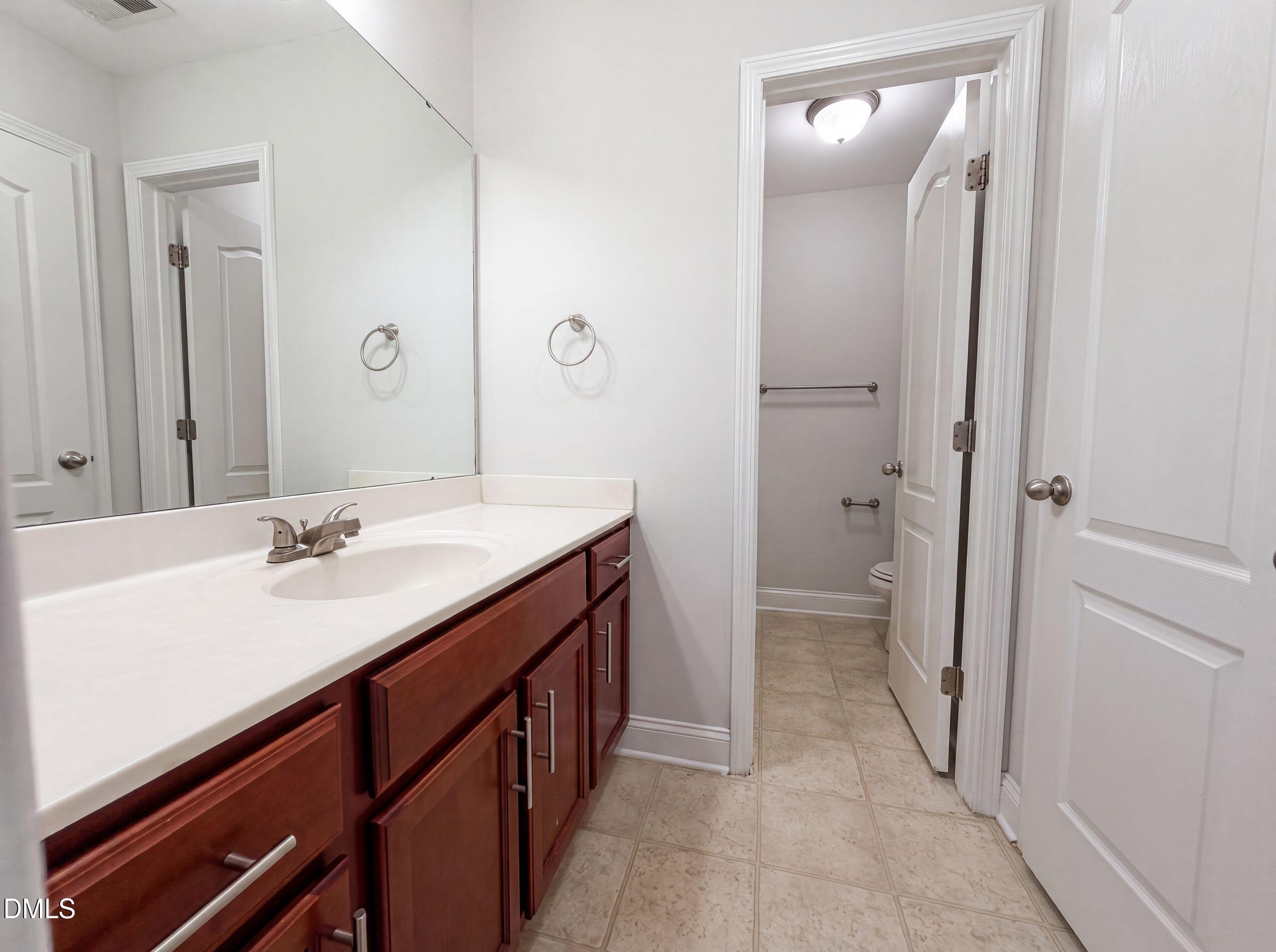 940 Pecan Grove Loop Property Photo 14