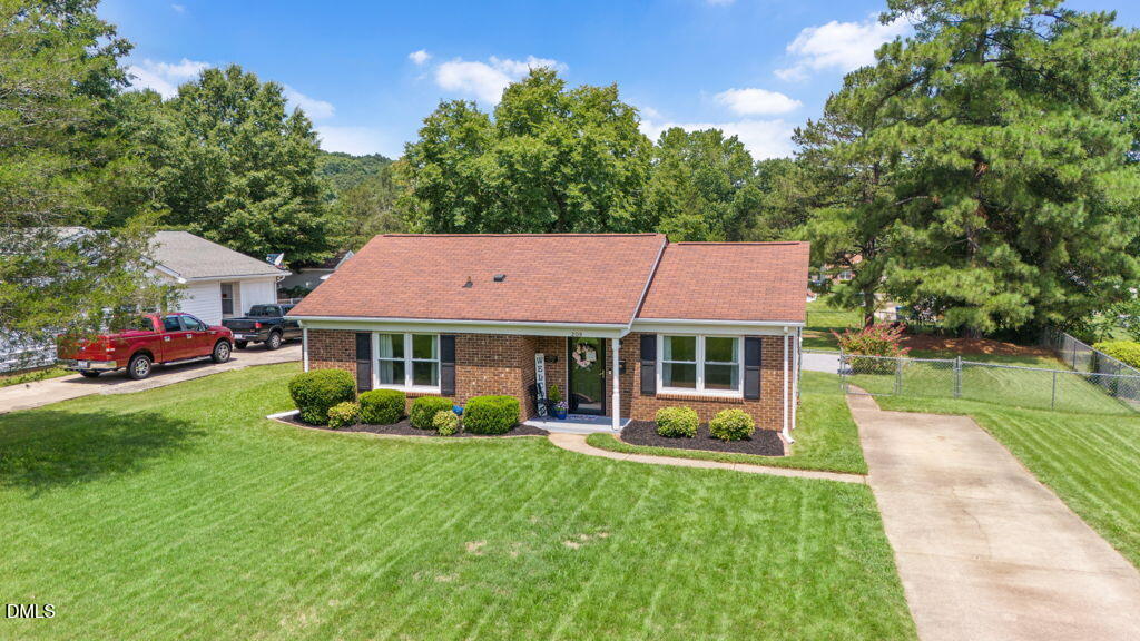 209 Omega Road Property Photo 4