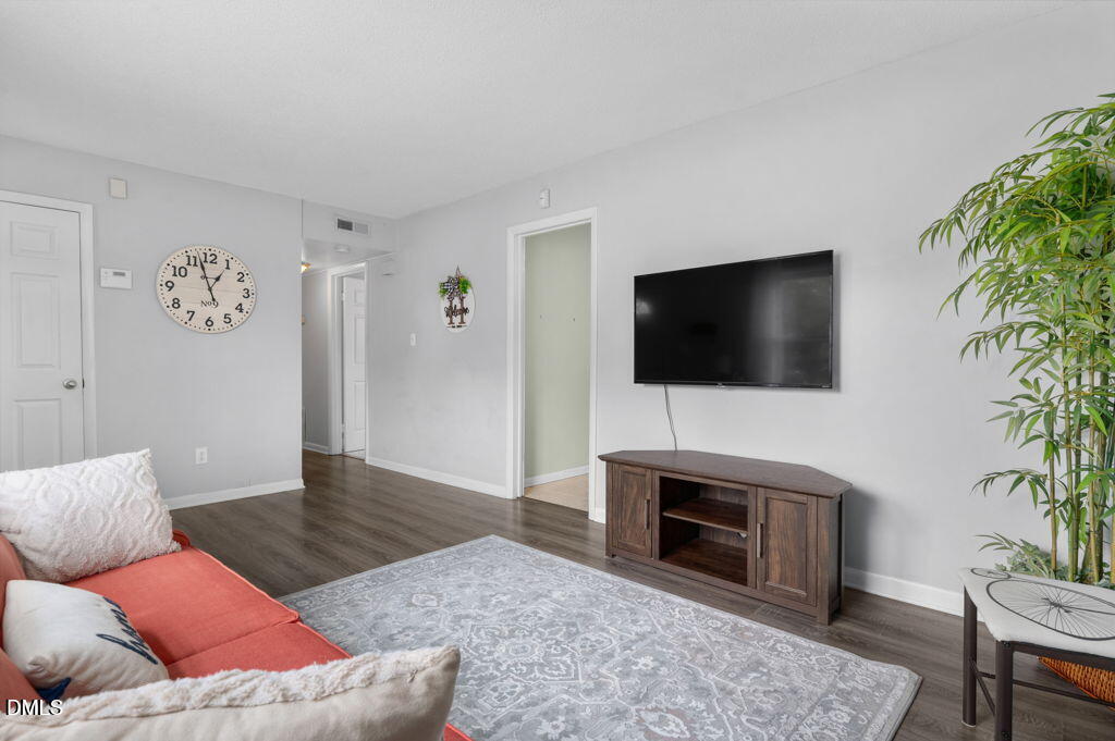 209 Omega Road Property Photo 8