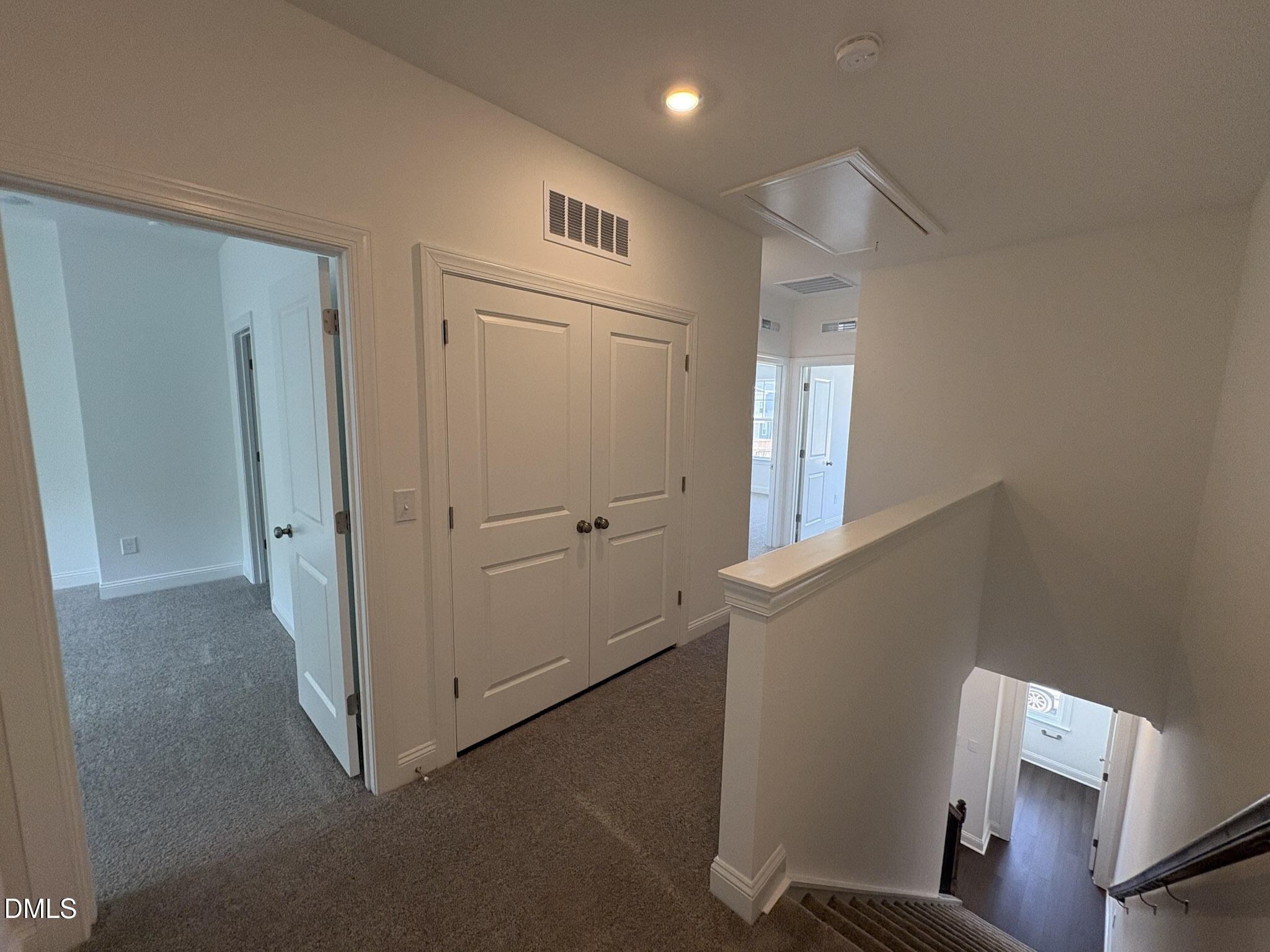 2865 Foster Woods Drive Property Photo 11