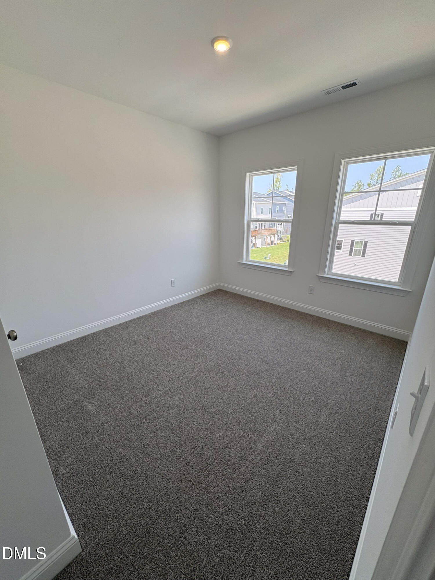 2865 Foster Woods Drive Property Photo 14