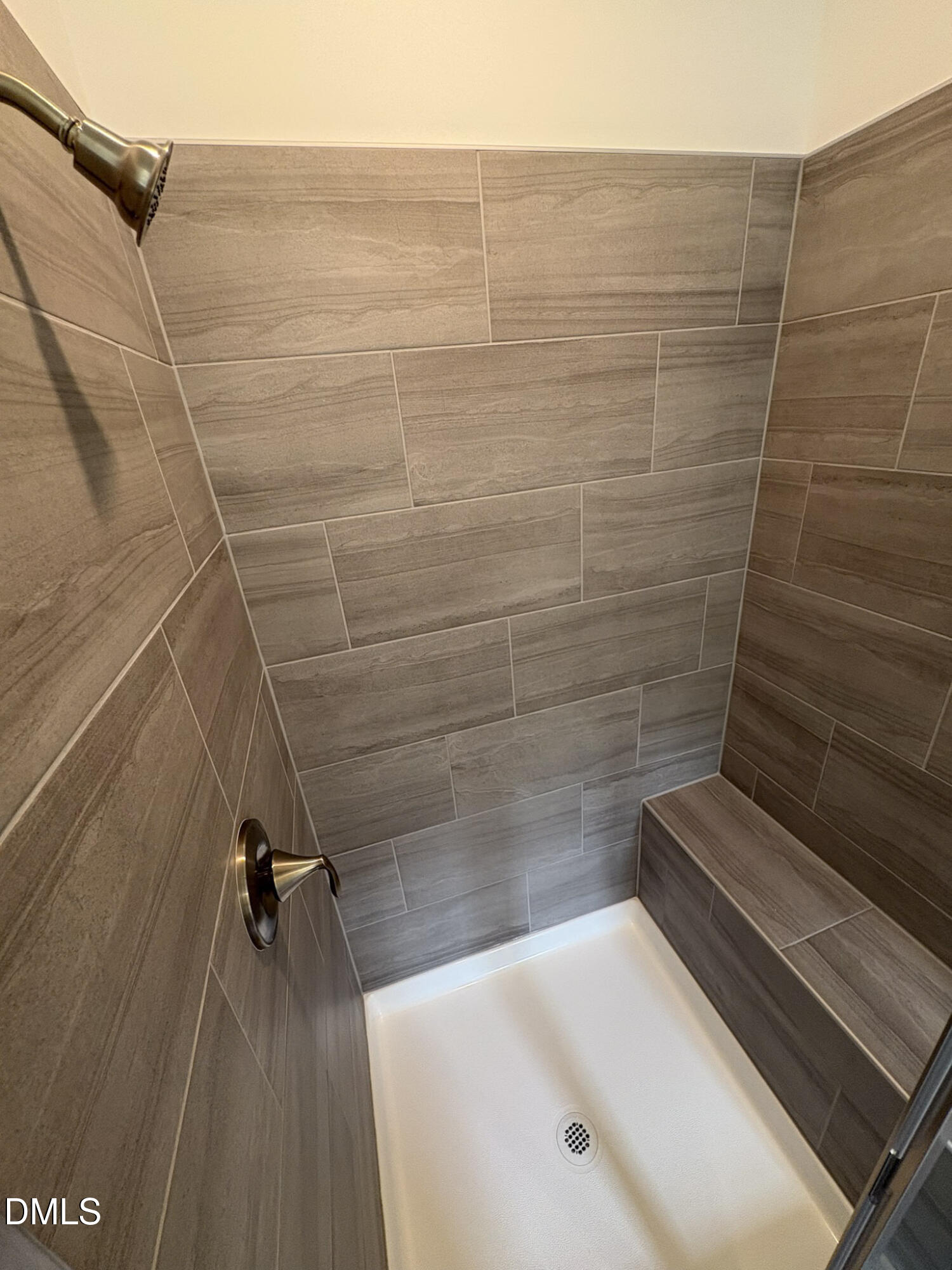 2865 Foster Woods Drive Property Photo 19