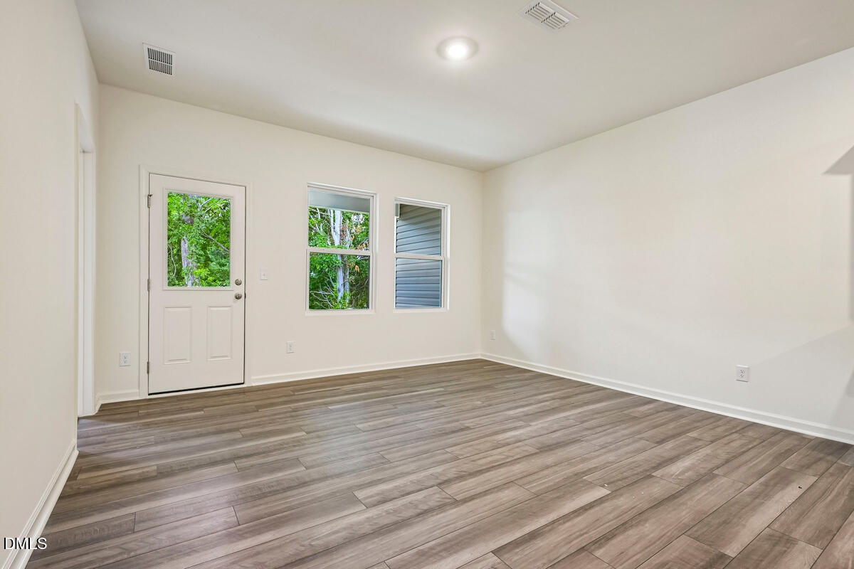 863 Hanford Landing Drive Property Photo 13