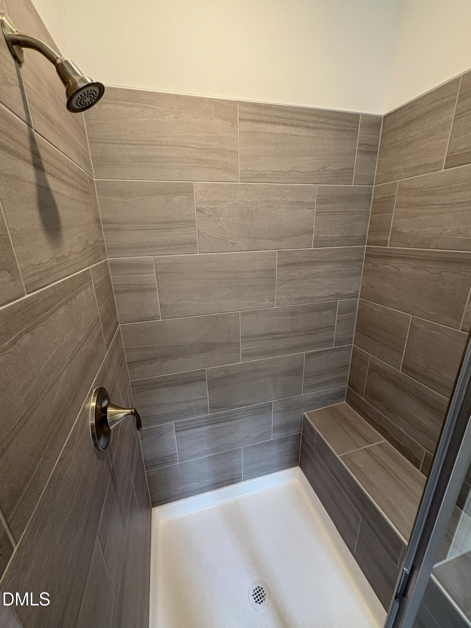 2867 Foster Woods Drive Property Photo 19
