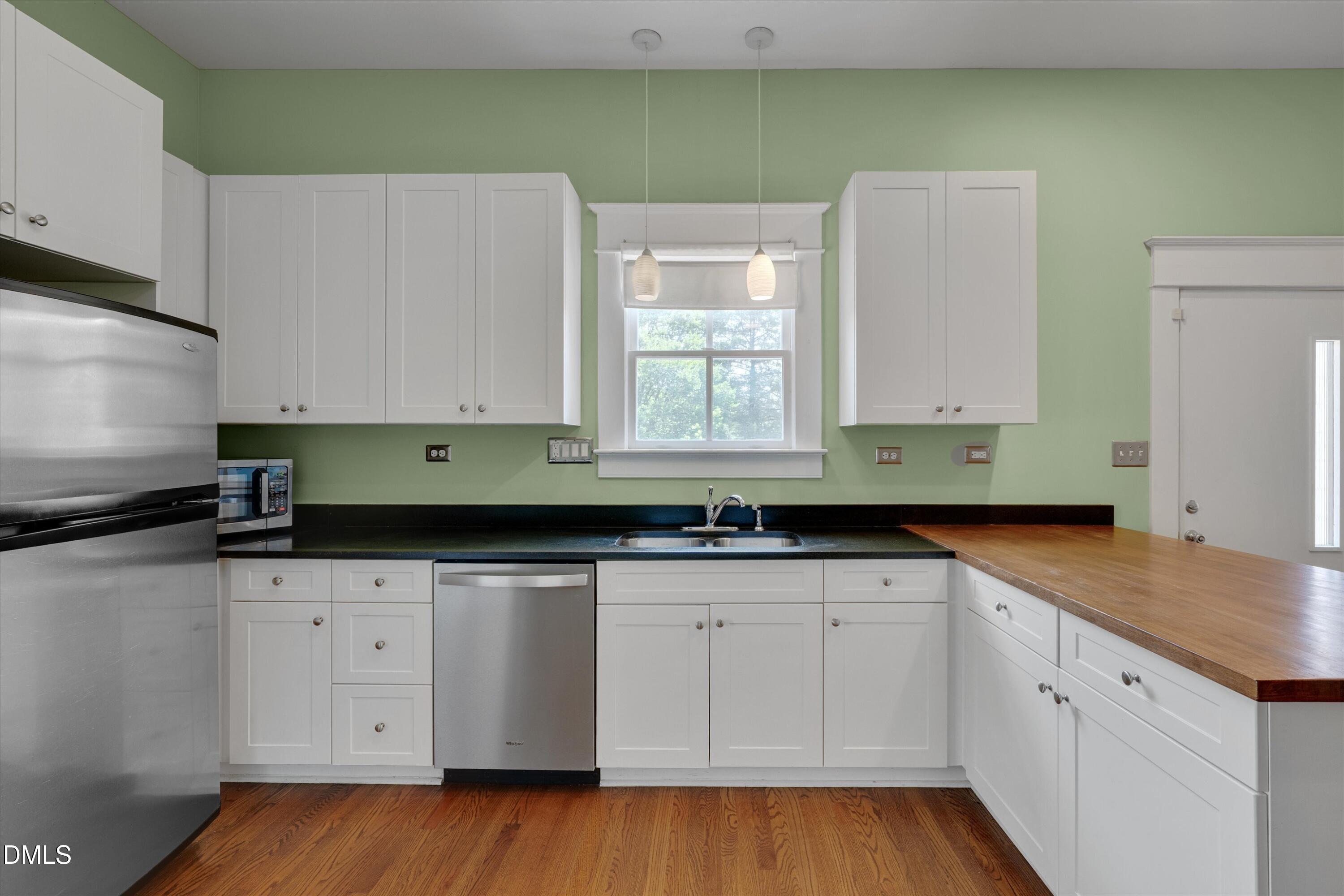 1412 N Roxboro Street Property Photo 7