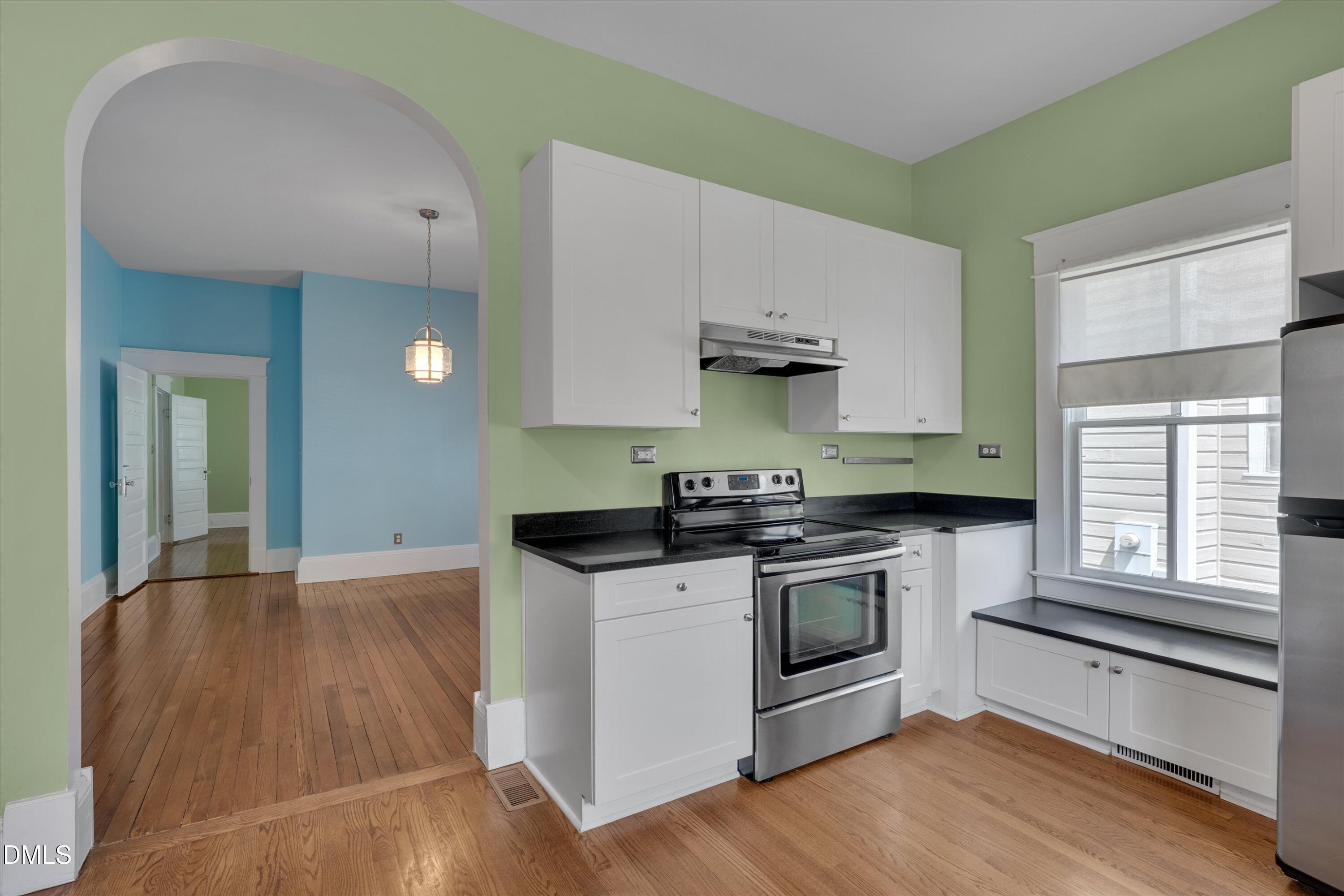 1412 N Roxboro Street Property Photo 8