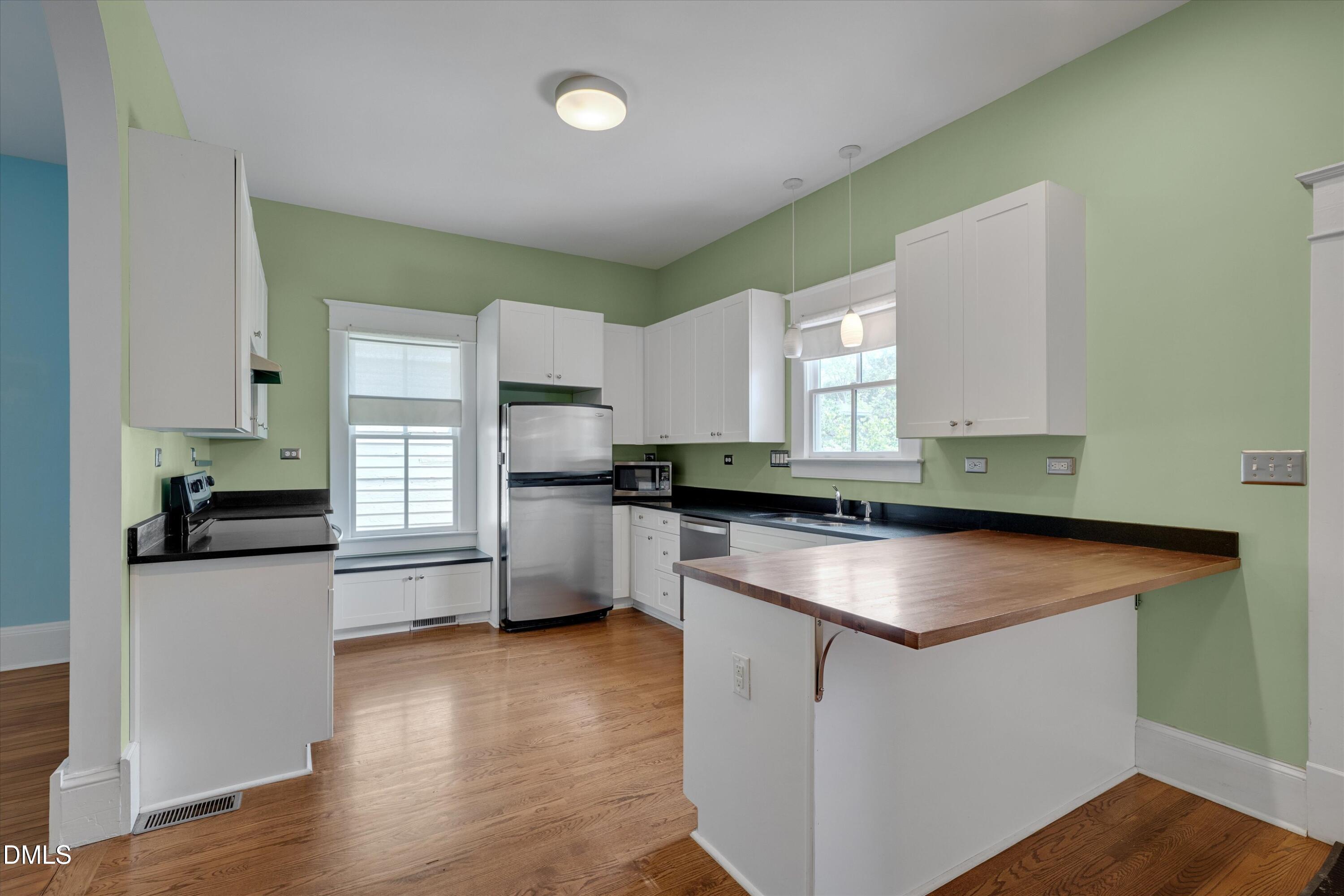 1412 N Roxboro Street Property Photo 11