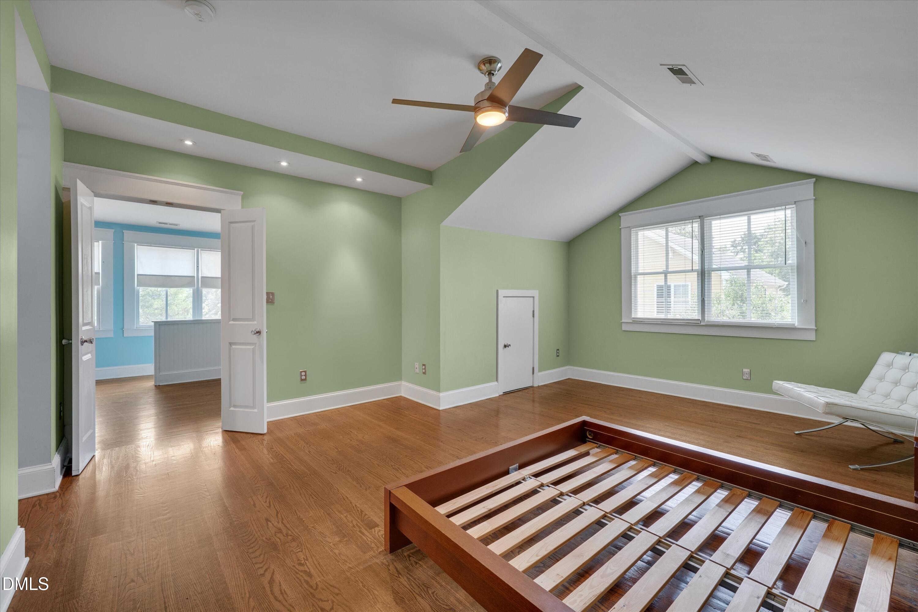 1412 N Roxboro Street Property Photo 30