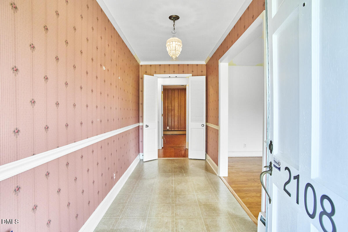 2108 Edgewood Avenue Property Photo 6