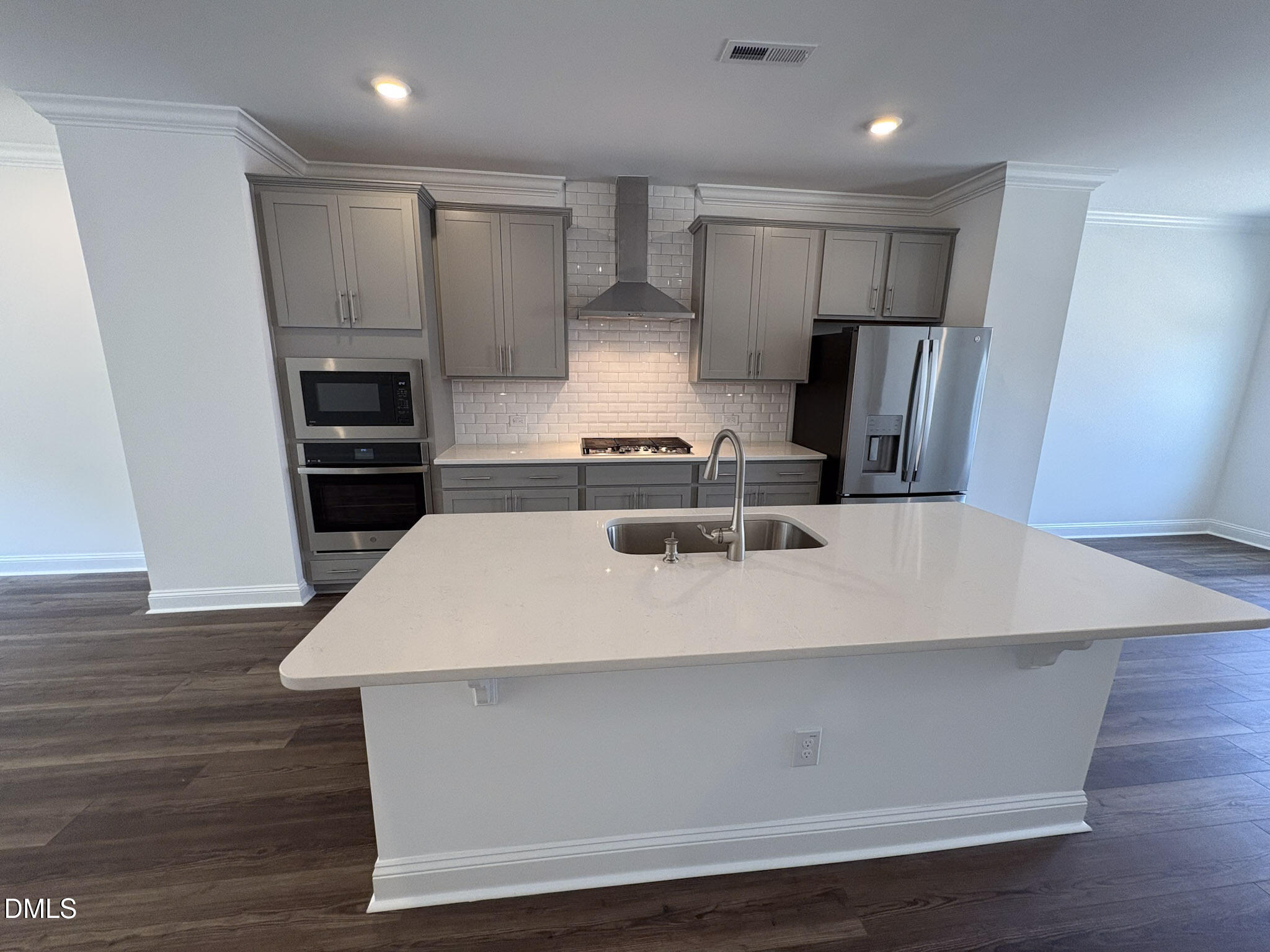 2869 Foster Woods Drive Property Photo 5