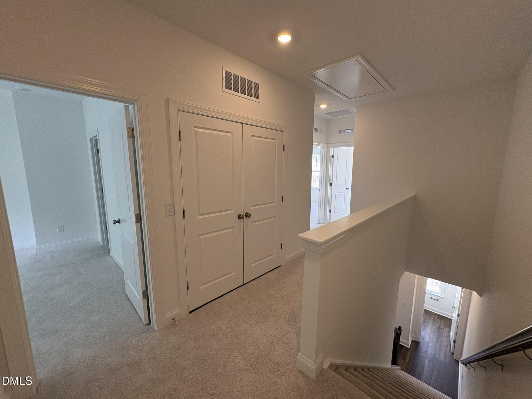 2869 Foster Woods Drive Property Photo 11