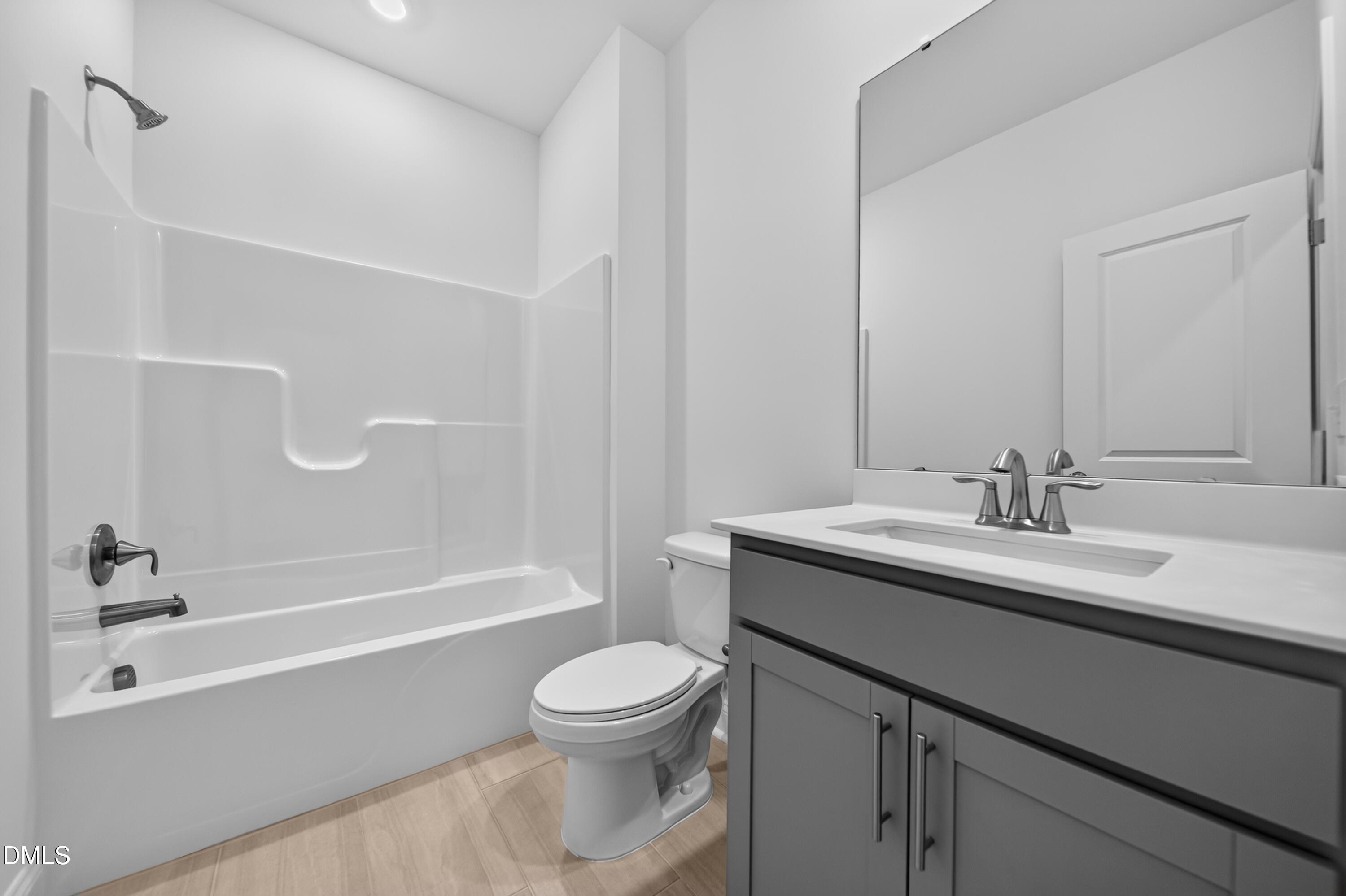 2869 Foster Woods Drive Property Photo 11