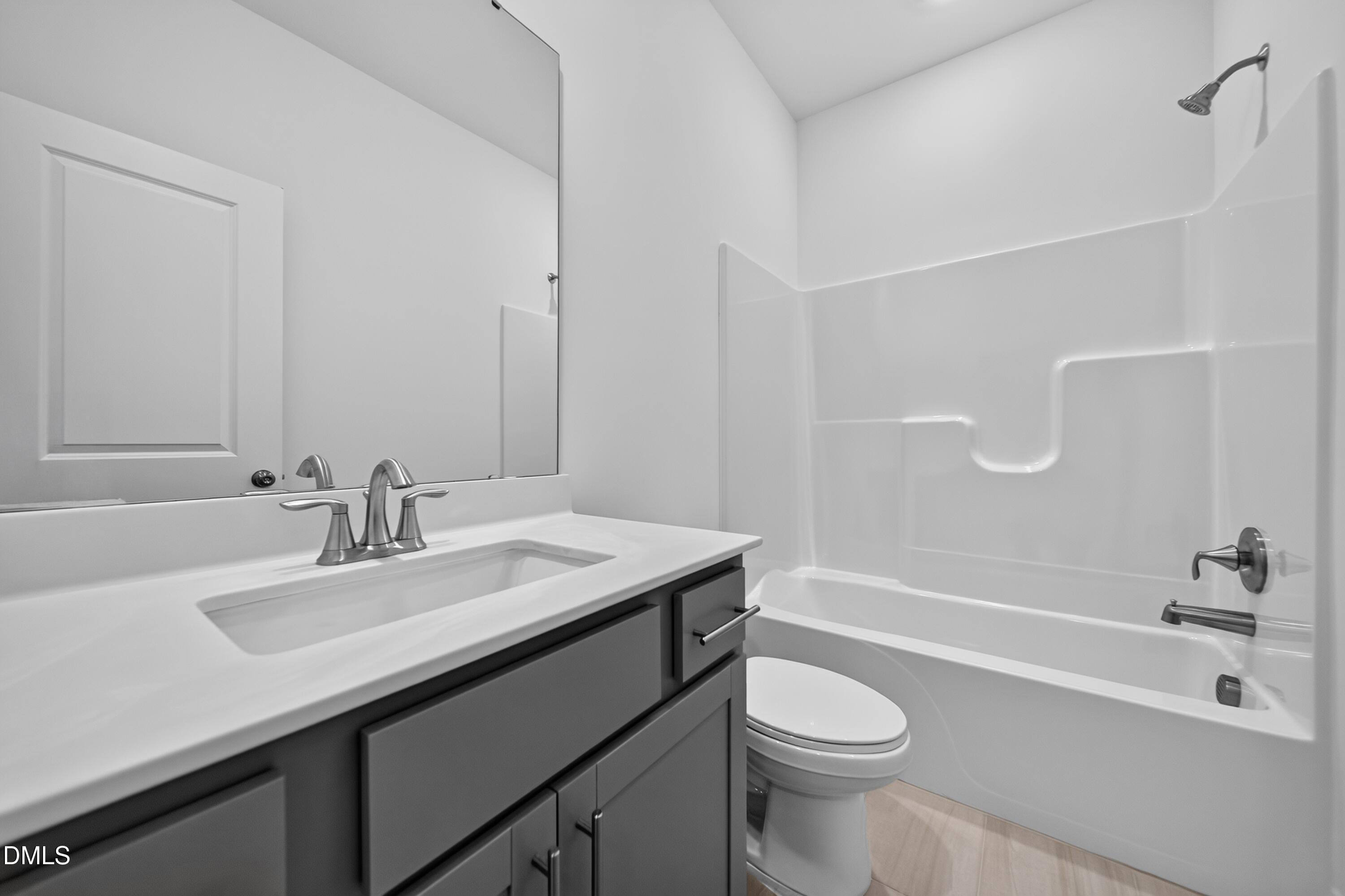 2869 Foster Woods Drive Property Photo 13