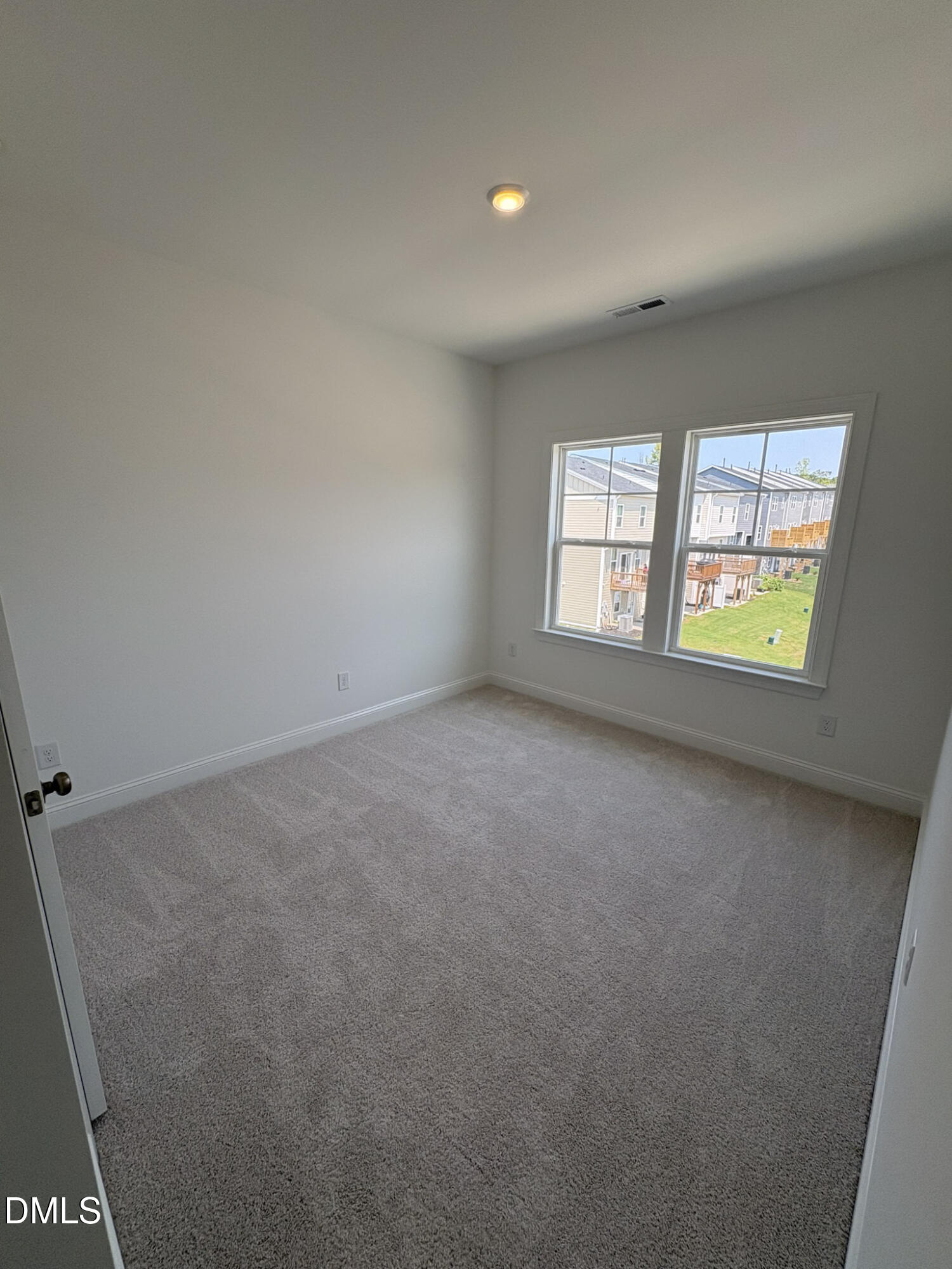 2869 Foster Woods Drive Property Photo 14