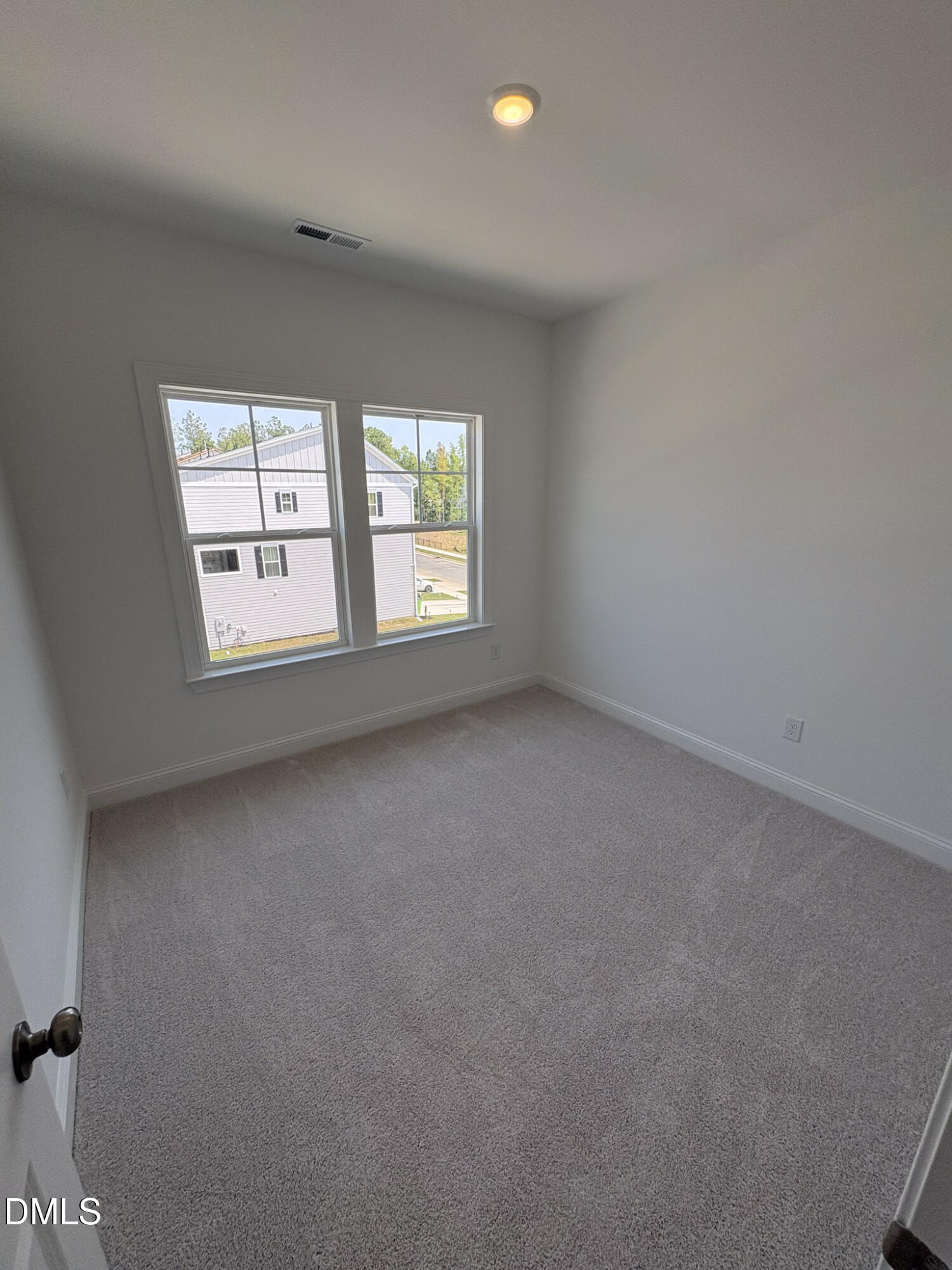 2869 Foster Woods Drive Property Photo 15