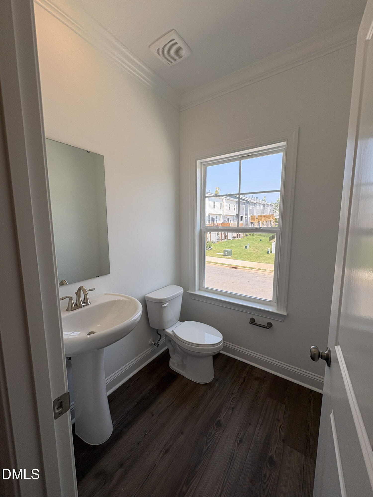 2869 Foster Woods Drive Property Photo 16