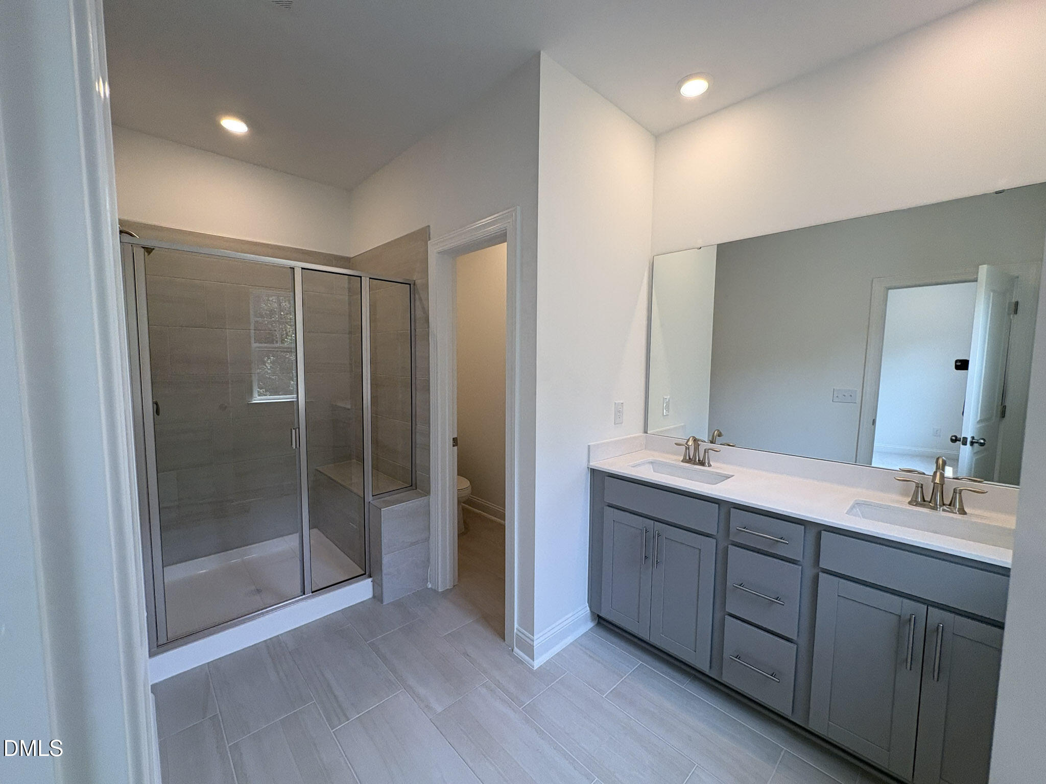 2869 Foster Woods Drive Property Photo 17