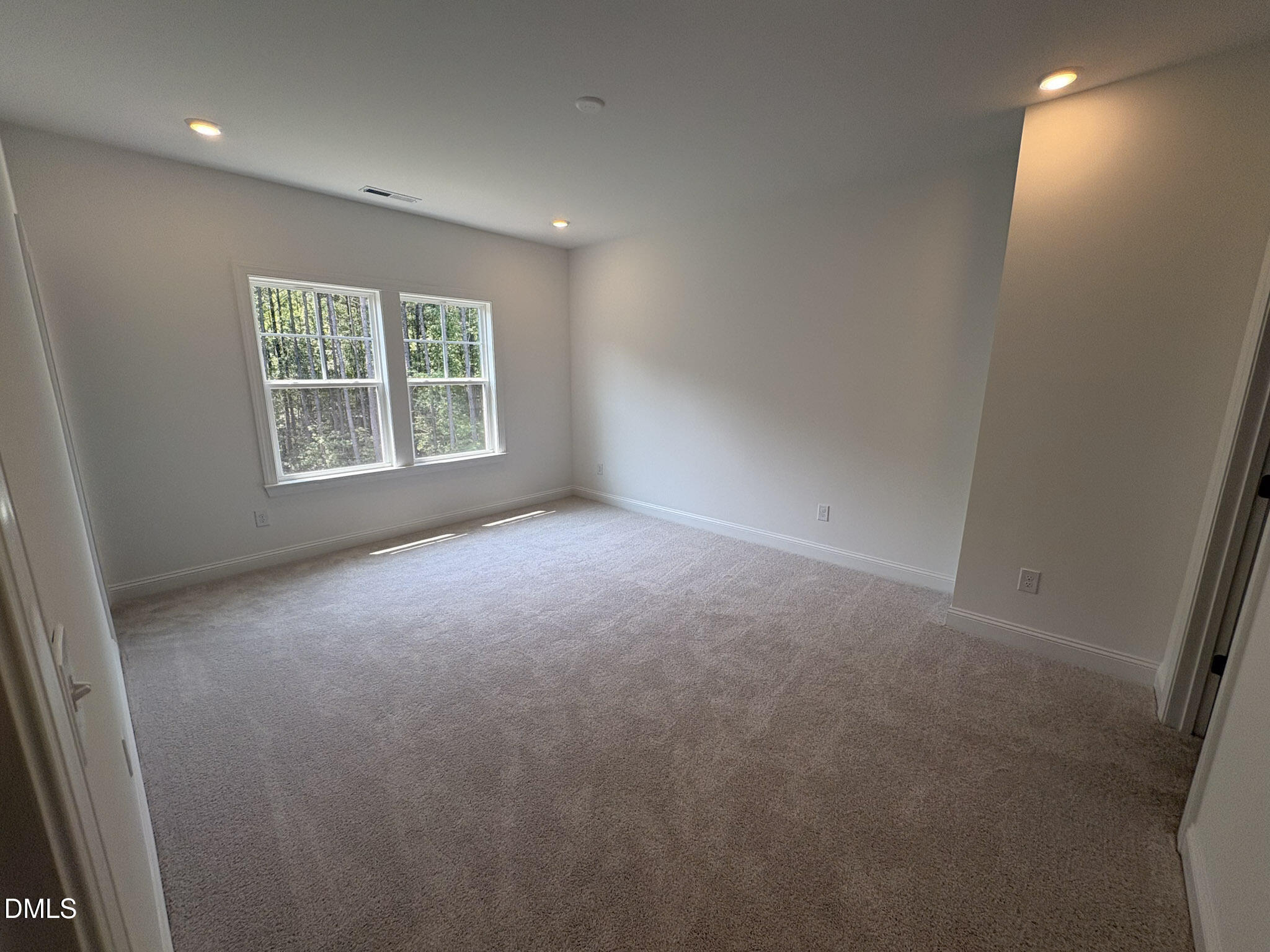 2869 Foster Woods Drive Property Photo 18