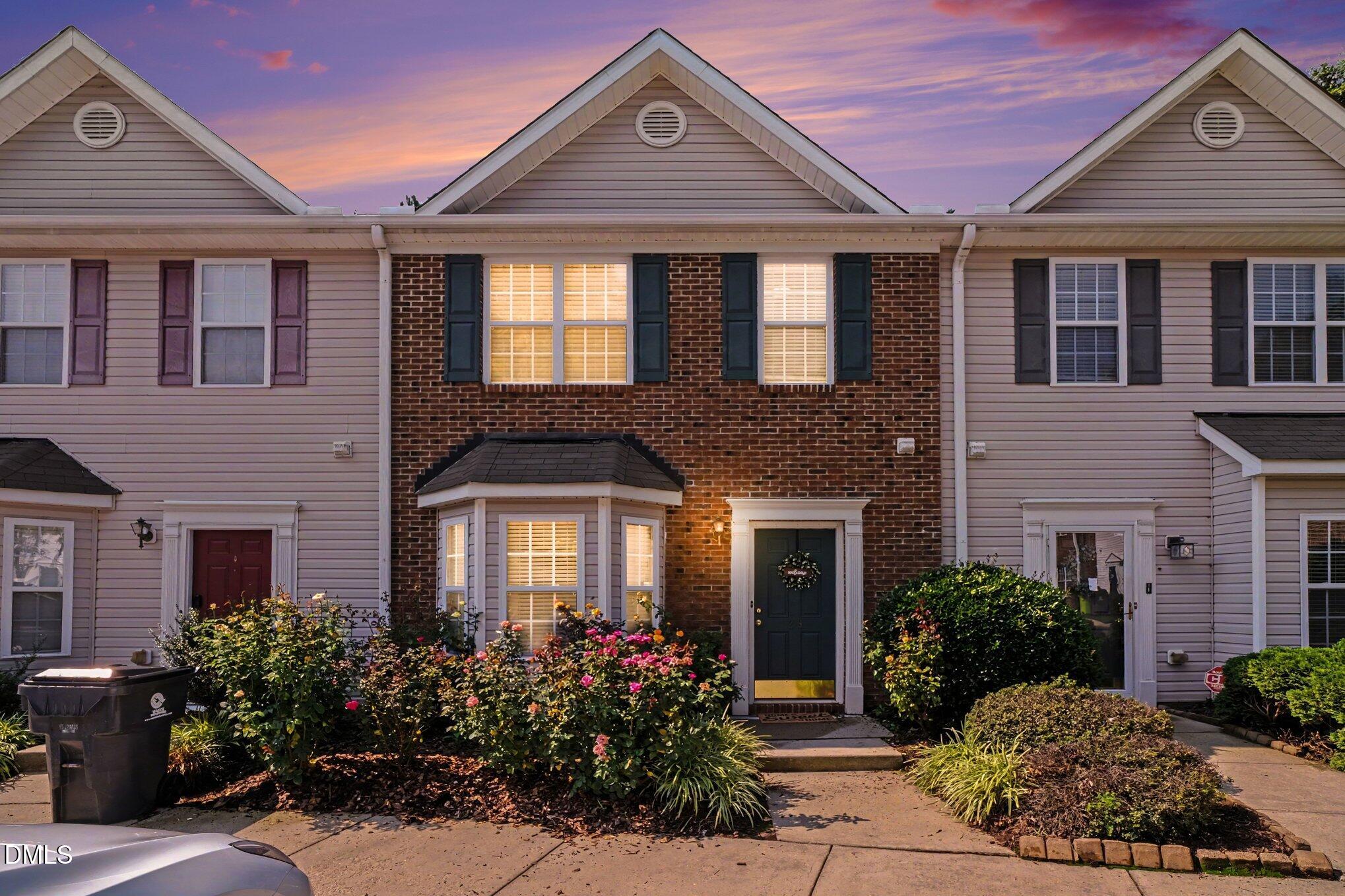 29 Edgebrook Circle Property Photo 1