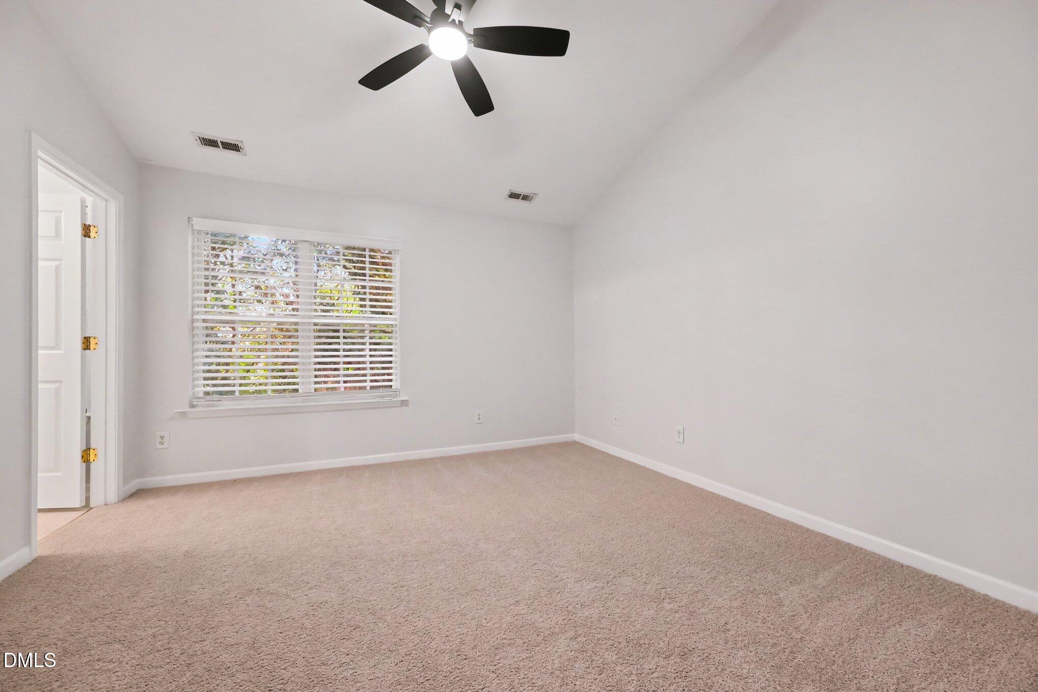 29 Edgebrook Circle Property Photo 13