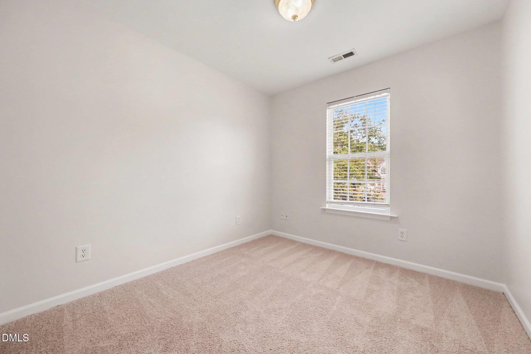 29 Edgebrook Circle Property Photo 17