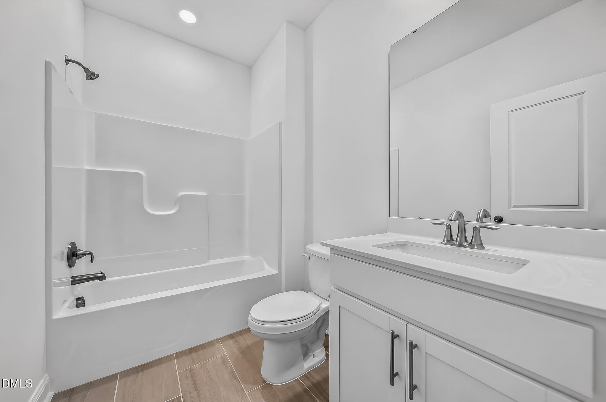 2873 Foster Woods Drive Property Photo 10