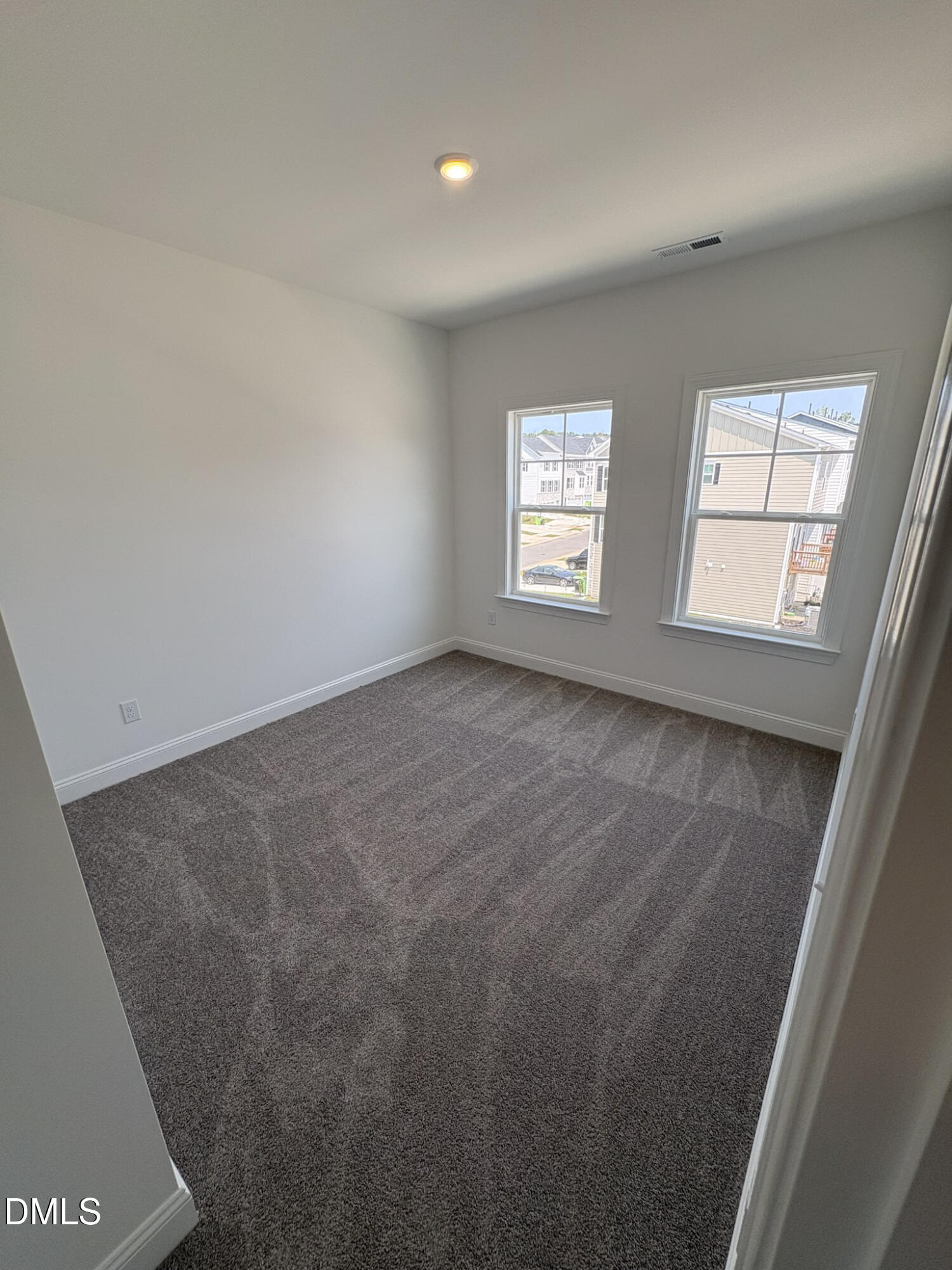 2873 Foster Woods Drive Property Photo 14