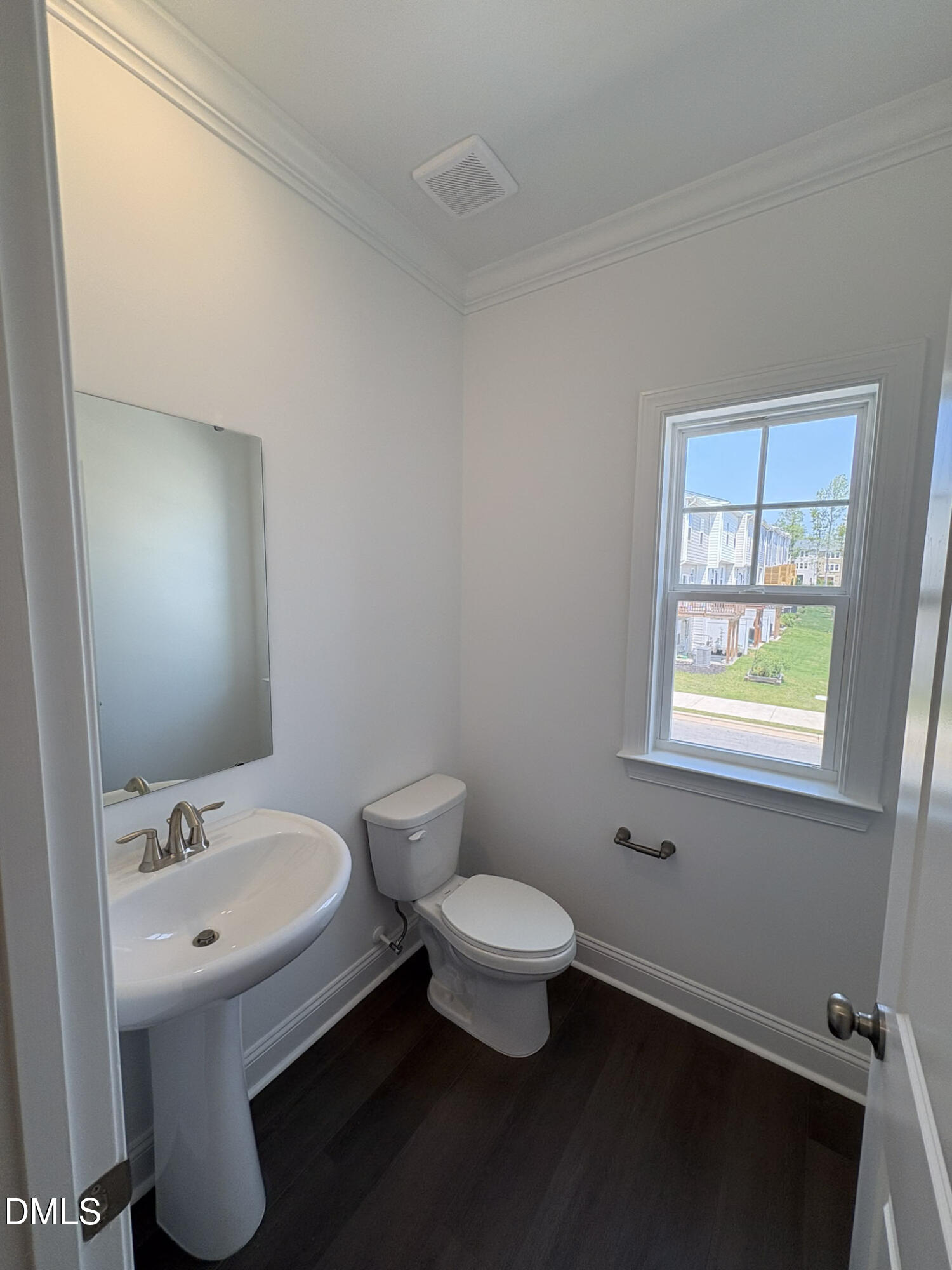 2873 Foster Woods Drive Property Photo 16