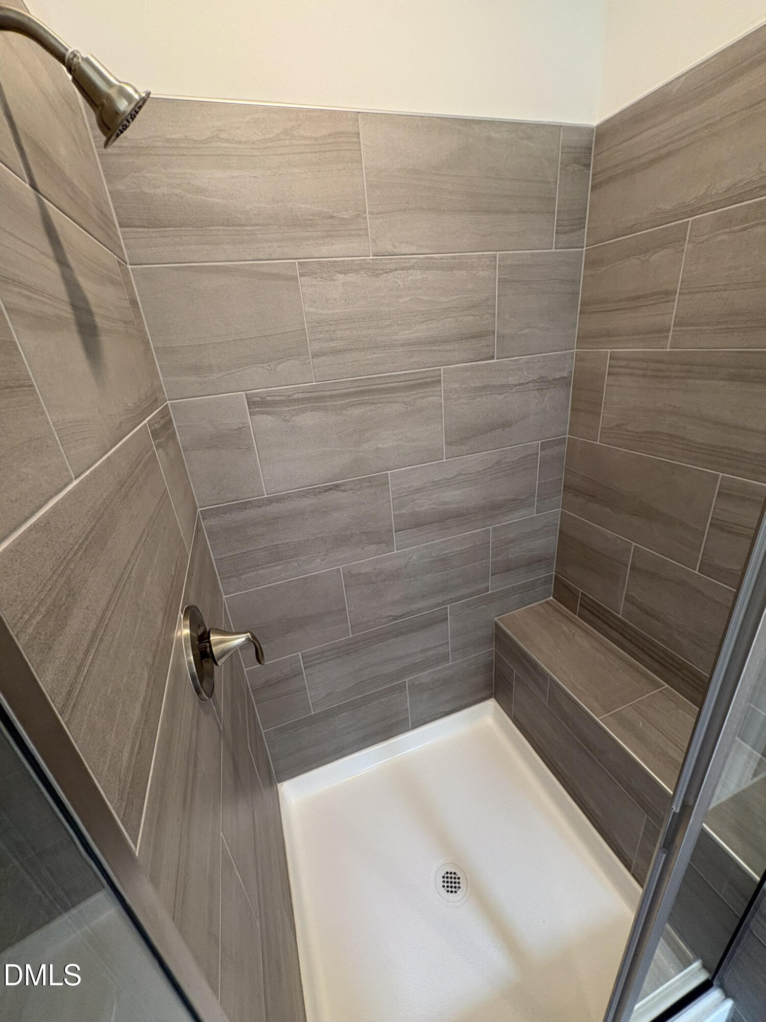 2873 Foster Woods Drive Property Photo 19