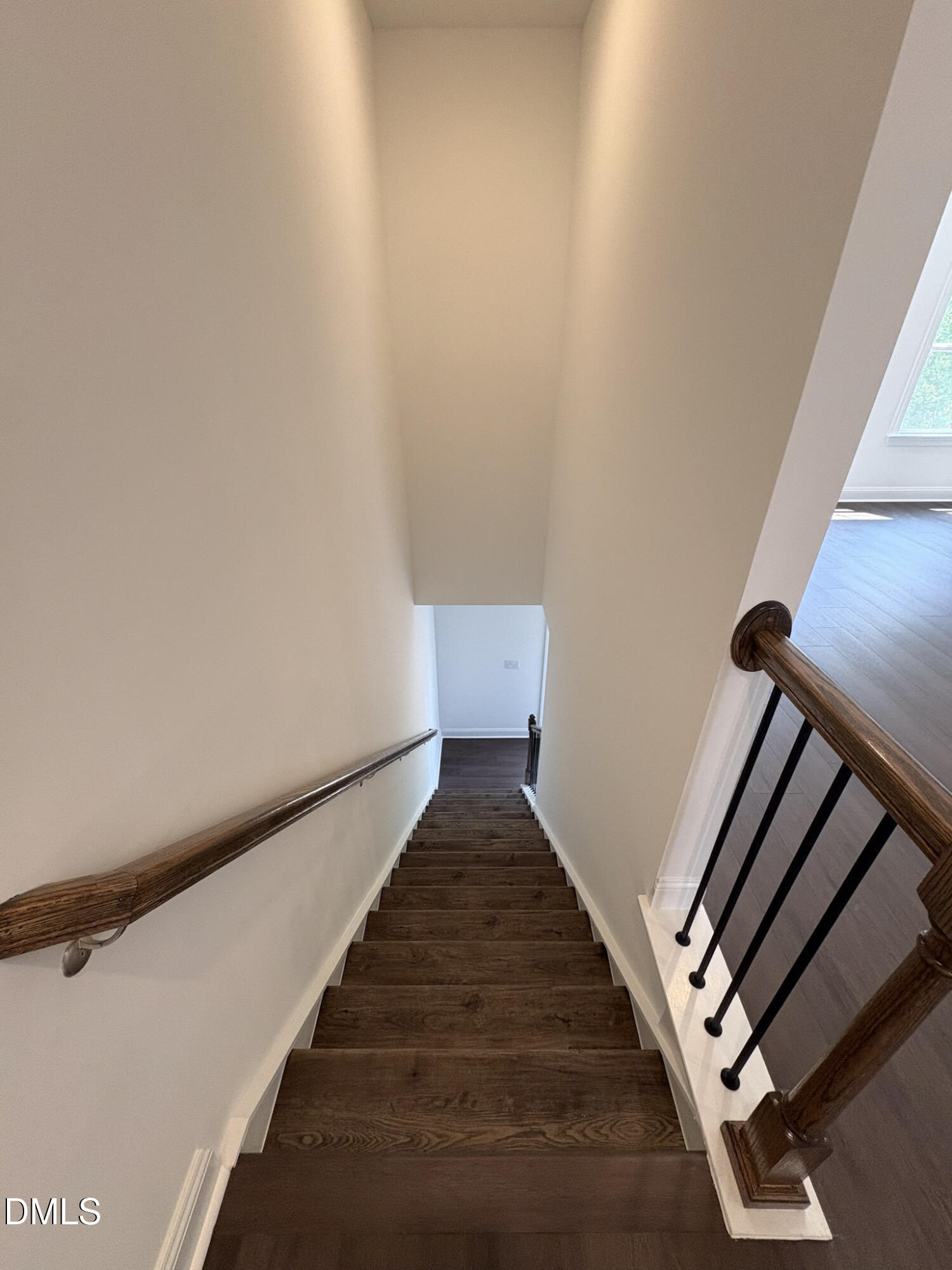 2873 Foster Woods Drive Property Photo 21