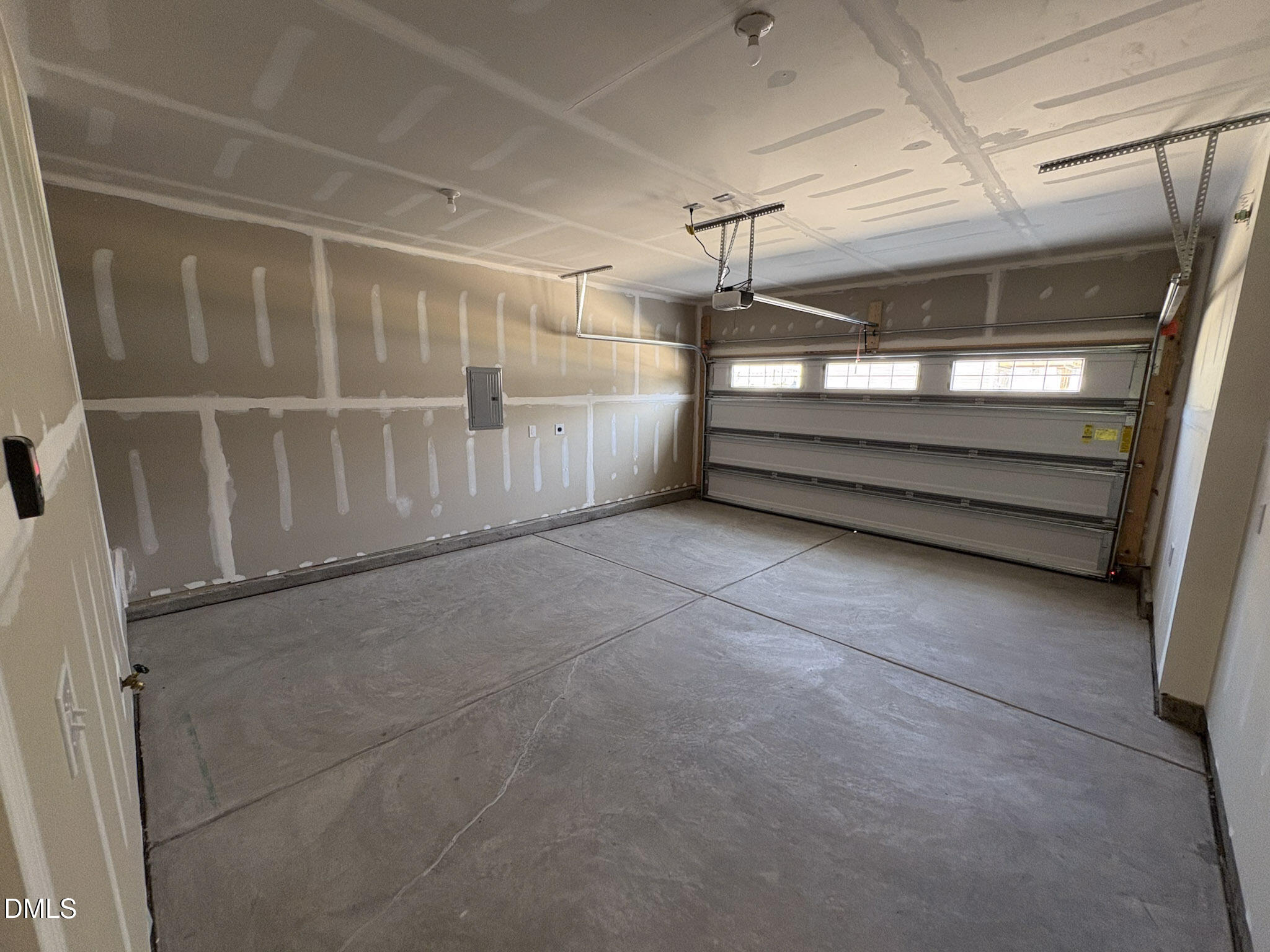 2873 Foster Woods Drive Property Photo 24